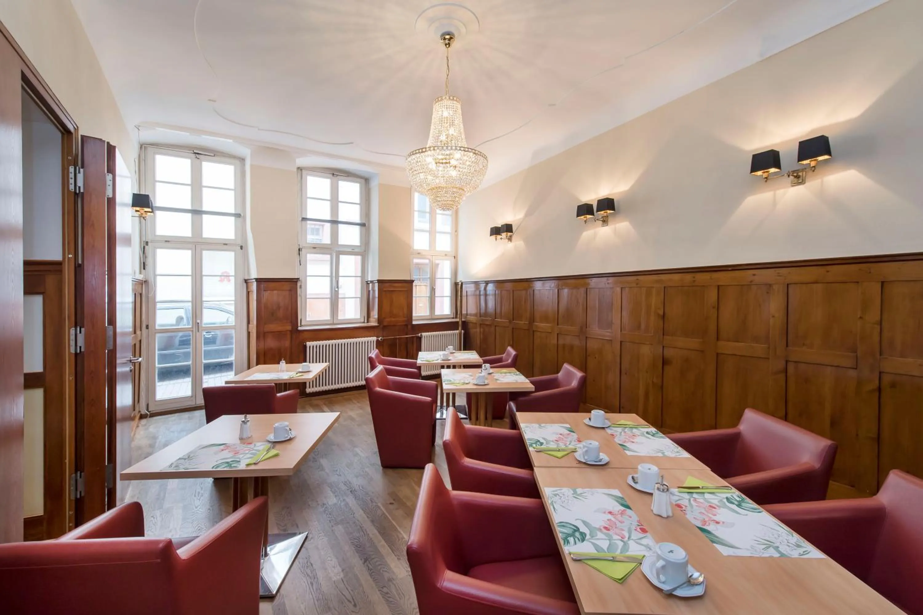 Dining area in Hotel Heidelberger Hof