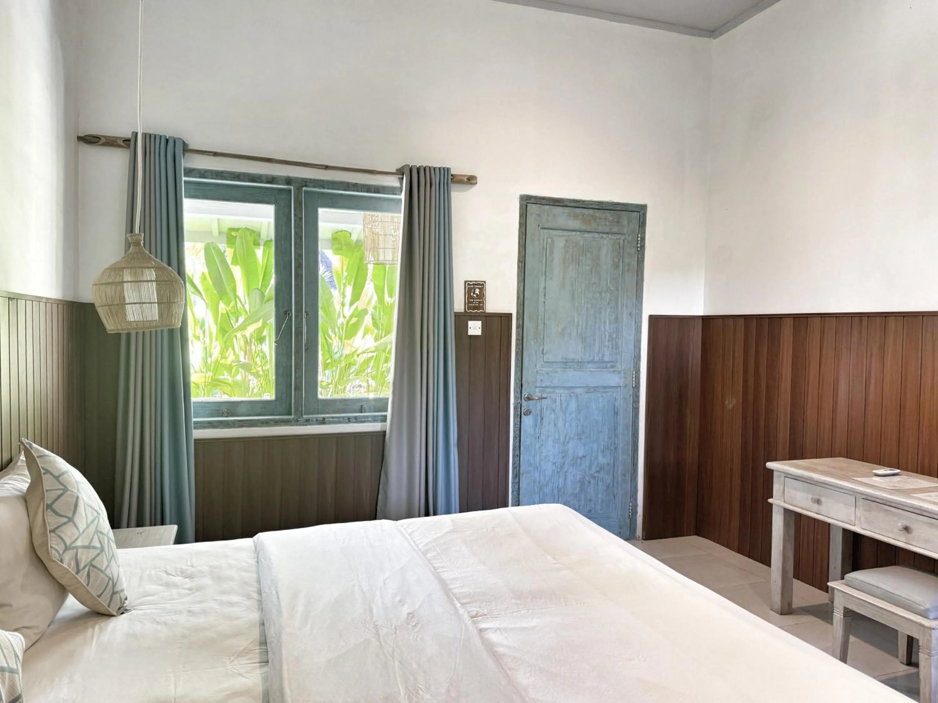 Facade/entrance, Bed in Kacchapa Resort and Restaurant