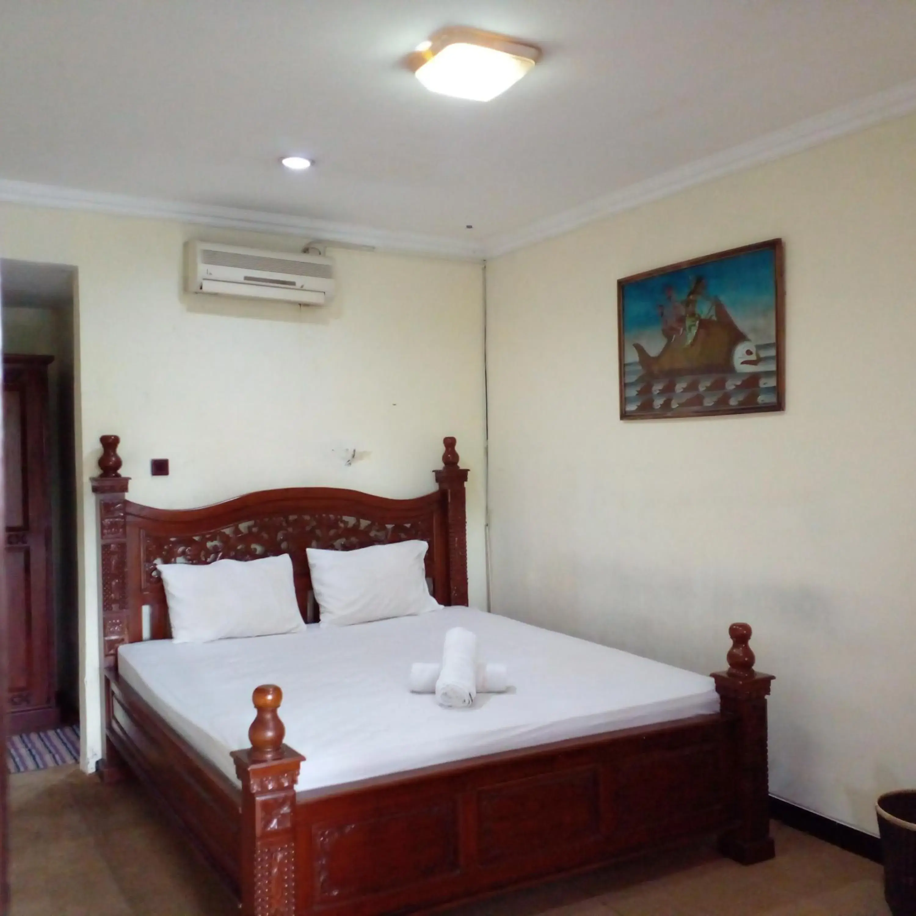 Deluxe Twin Room in Hotel Bifa Yogyakarta Deluxe Twin Room in Hotel Bifa Yogyakarta