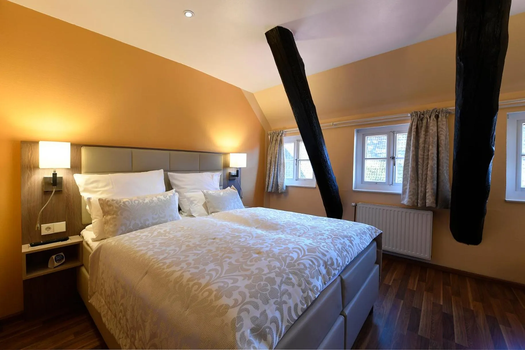 Photo of the whole room, Bed in Hotel Marktkieker