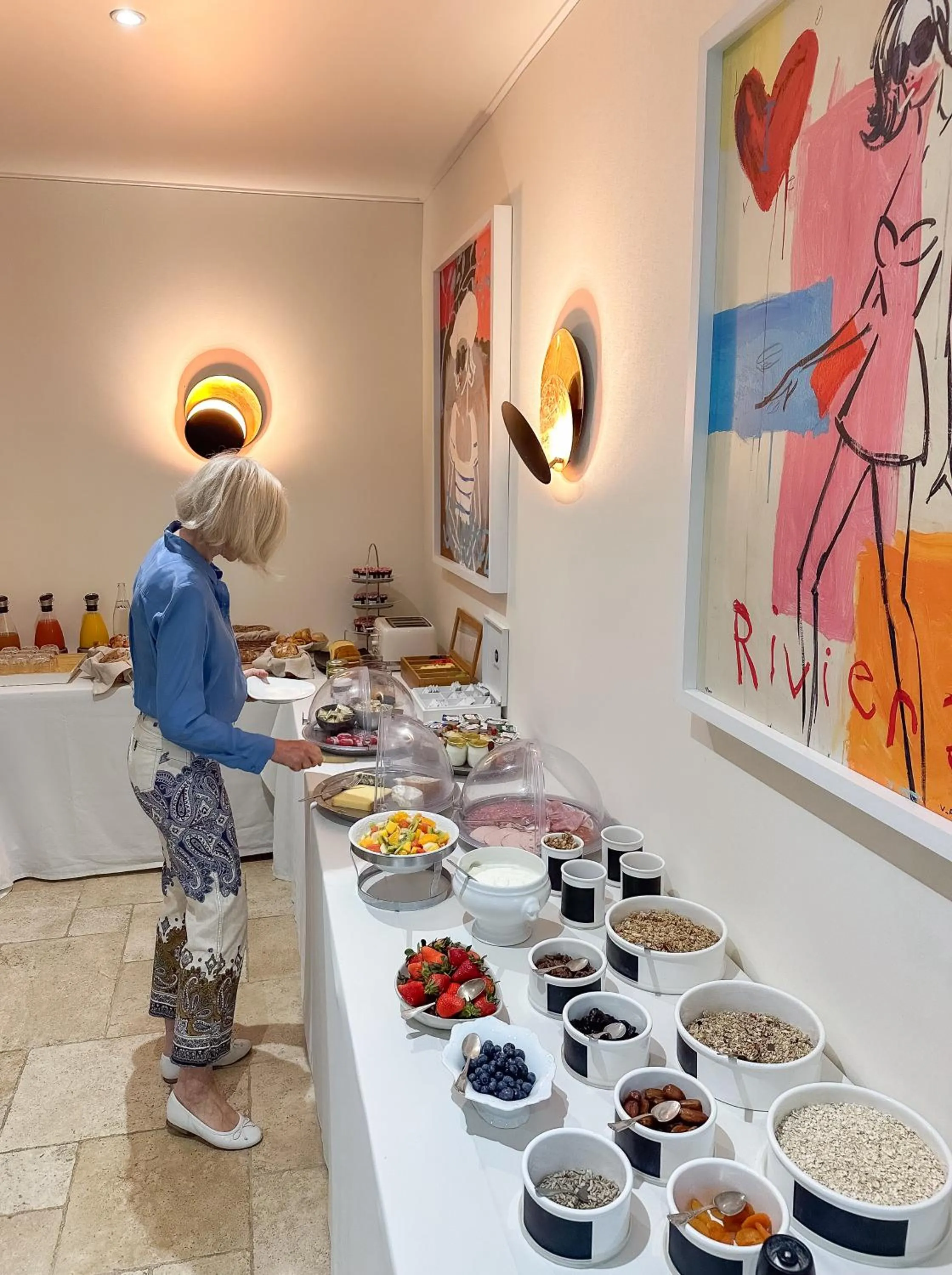 Restaurant/places to eat in Hotel Le Verger Maelvi