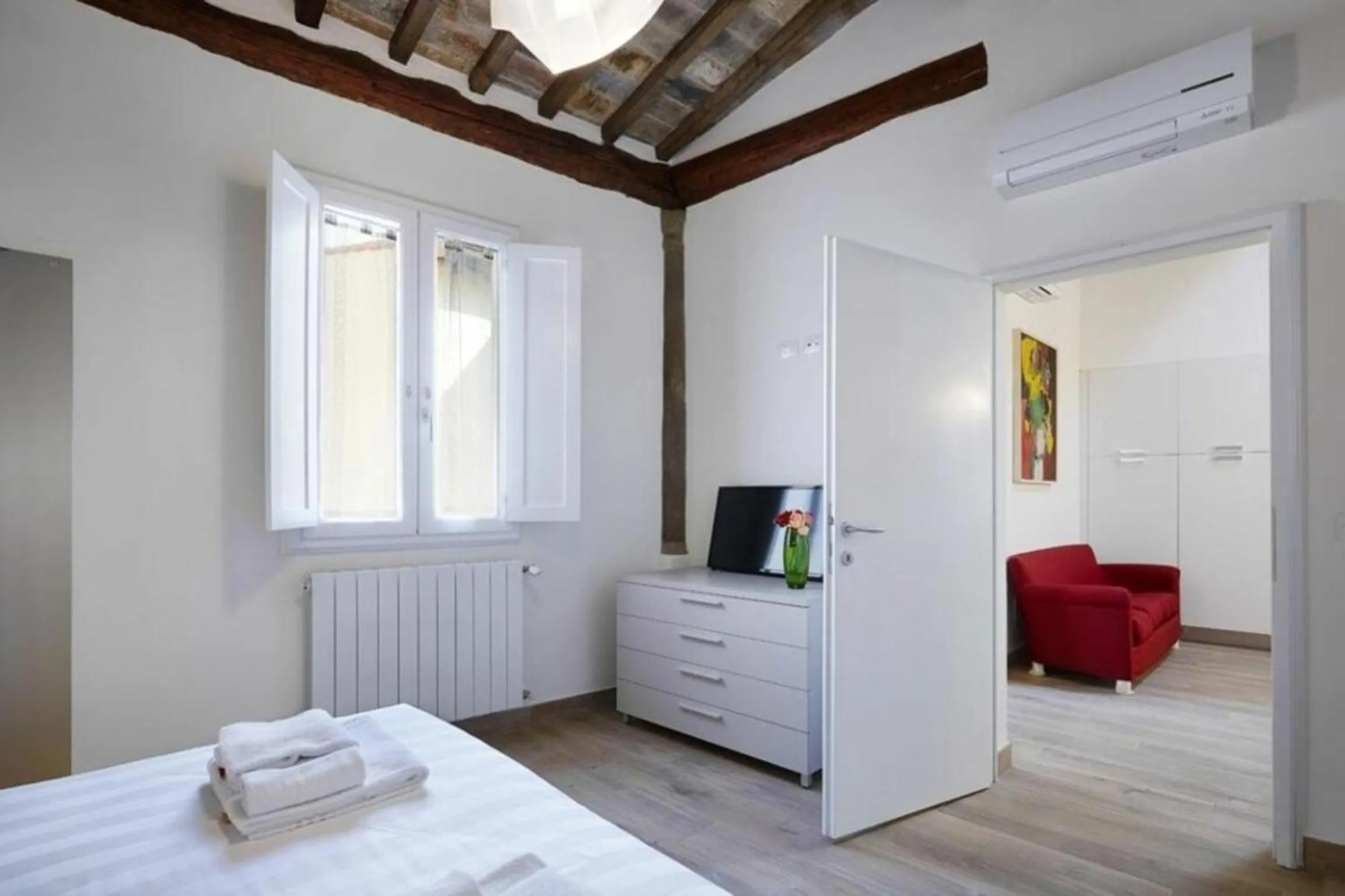 Living room, Bed in Giulia e Valentina by Halldis