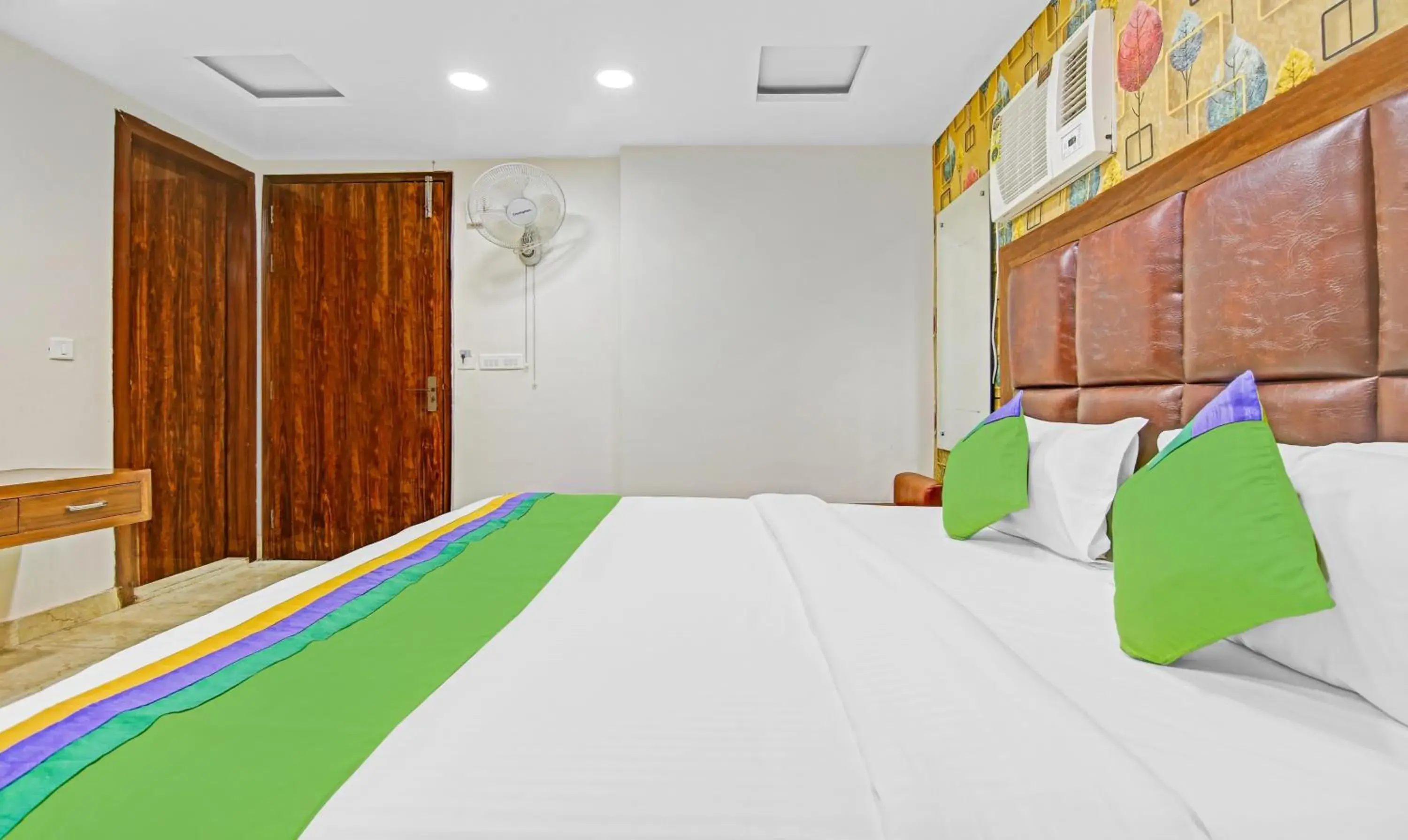 Bed in Treebo Mona Grand Bed in Treebo Mona Grand