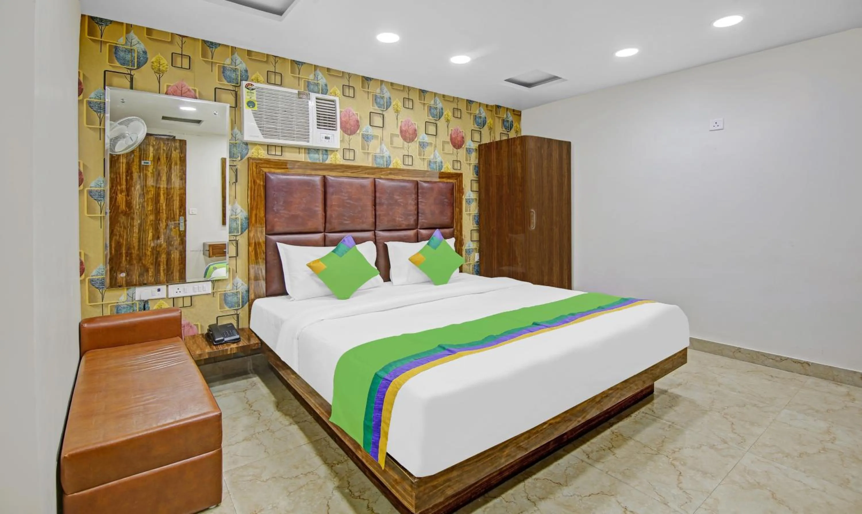 Bed in Treebo Mona Grand