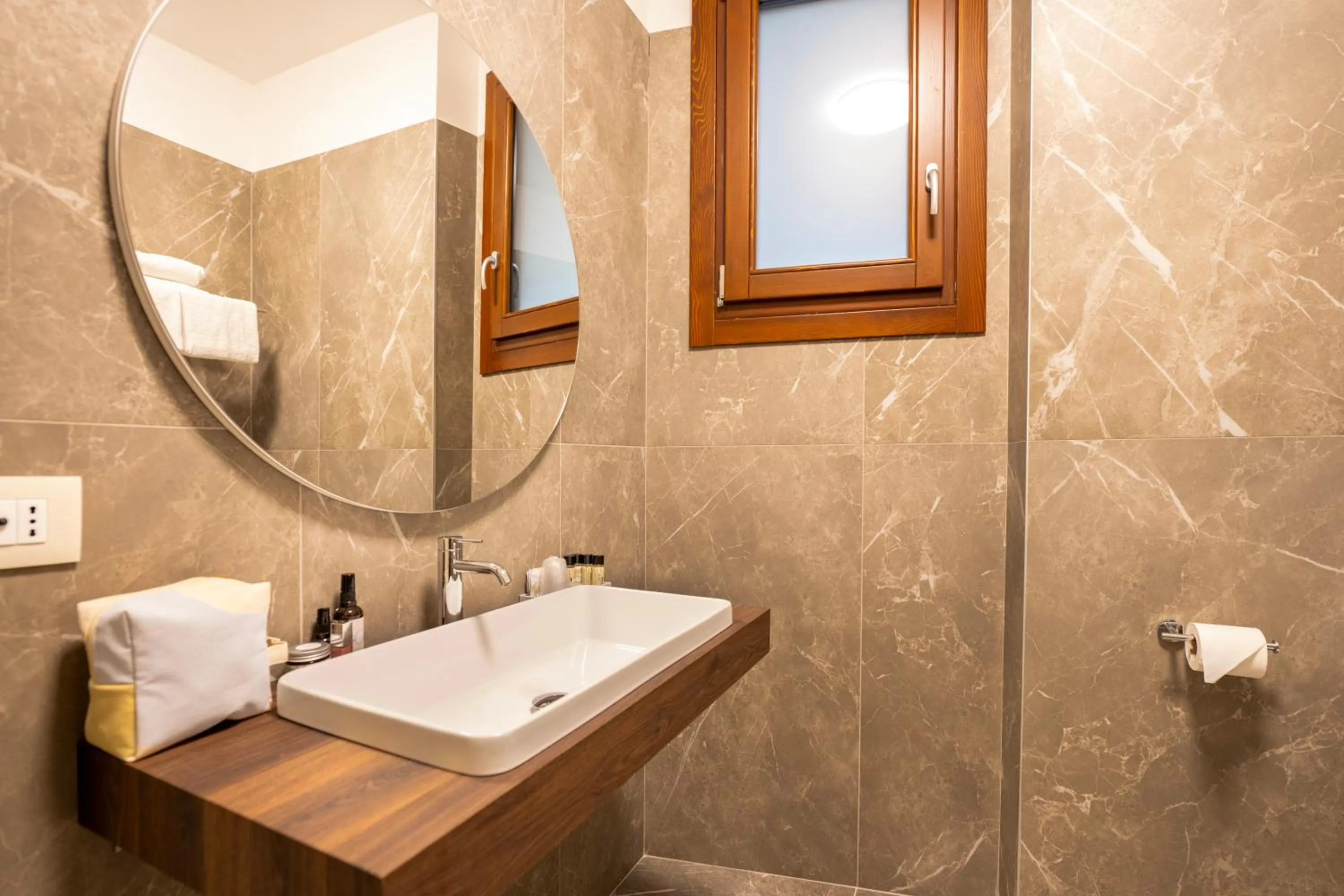 Bathroom in Porta Altinia Suites