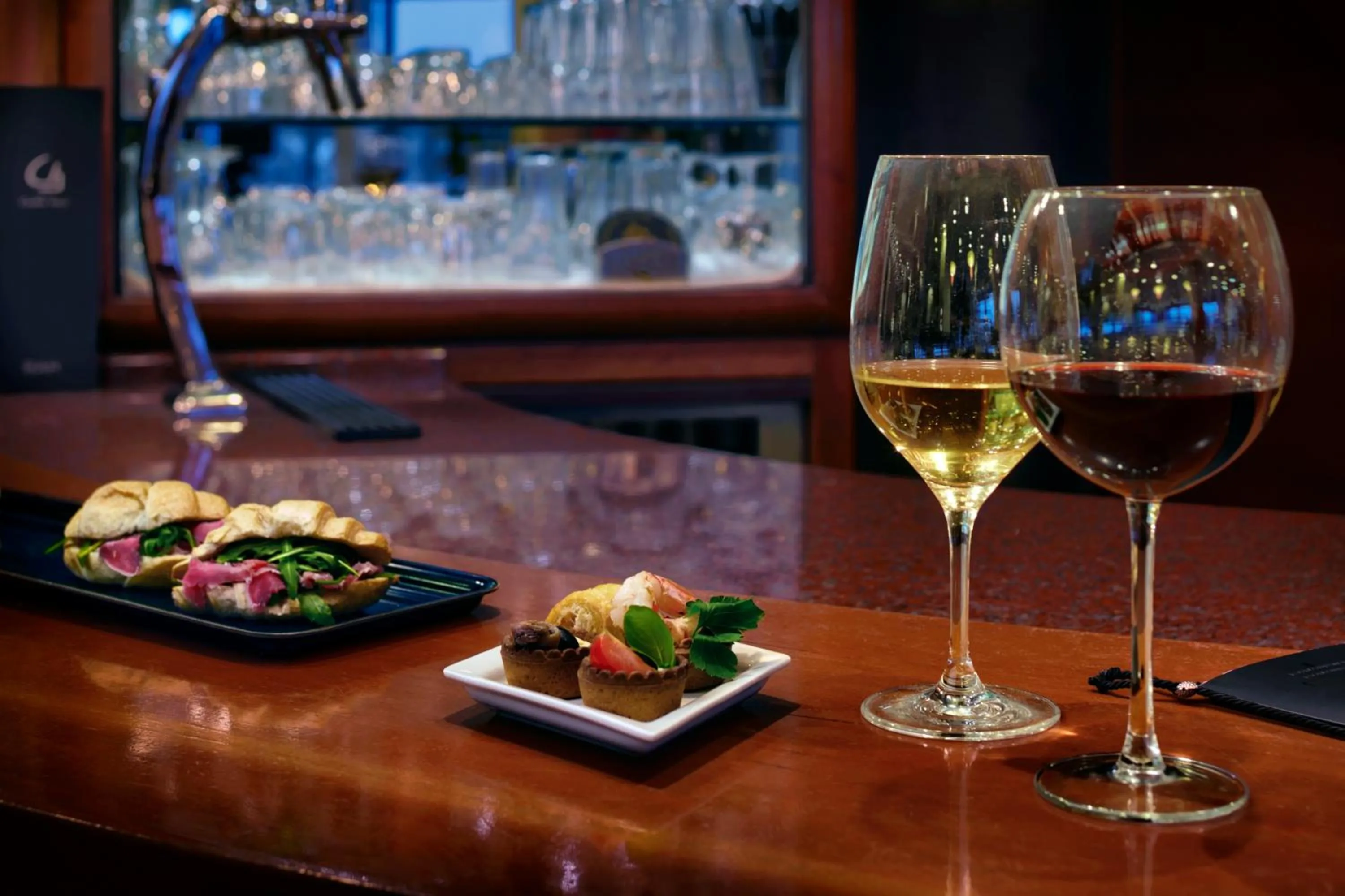 Lounge or bar in Porta Altinia Suites