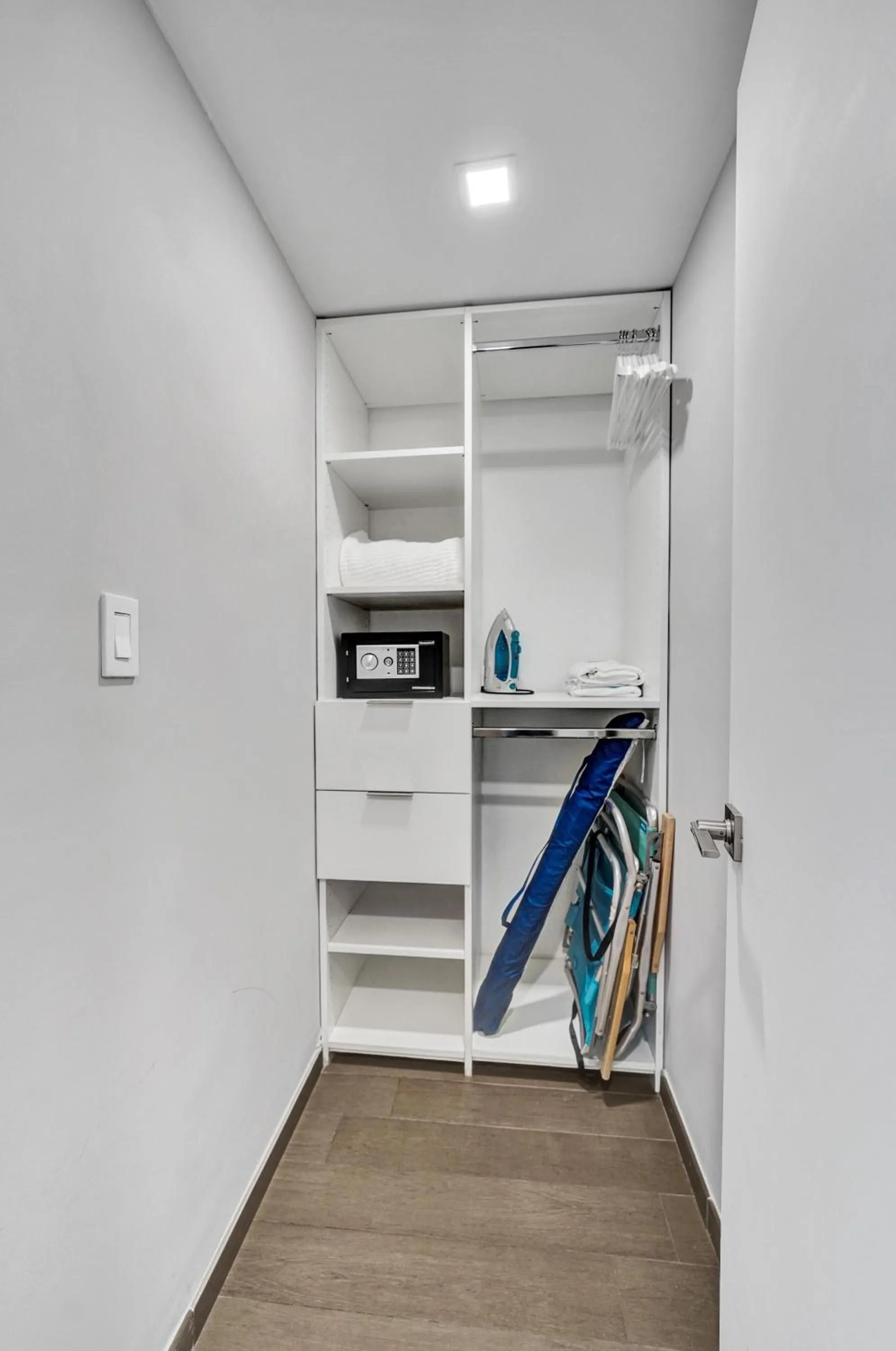 flat iron in Hotel Sheldon