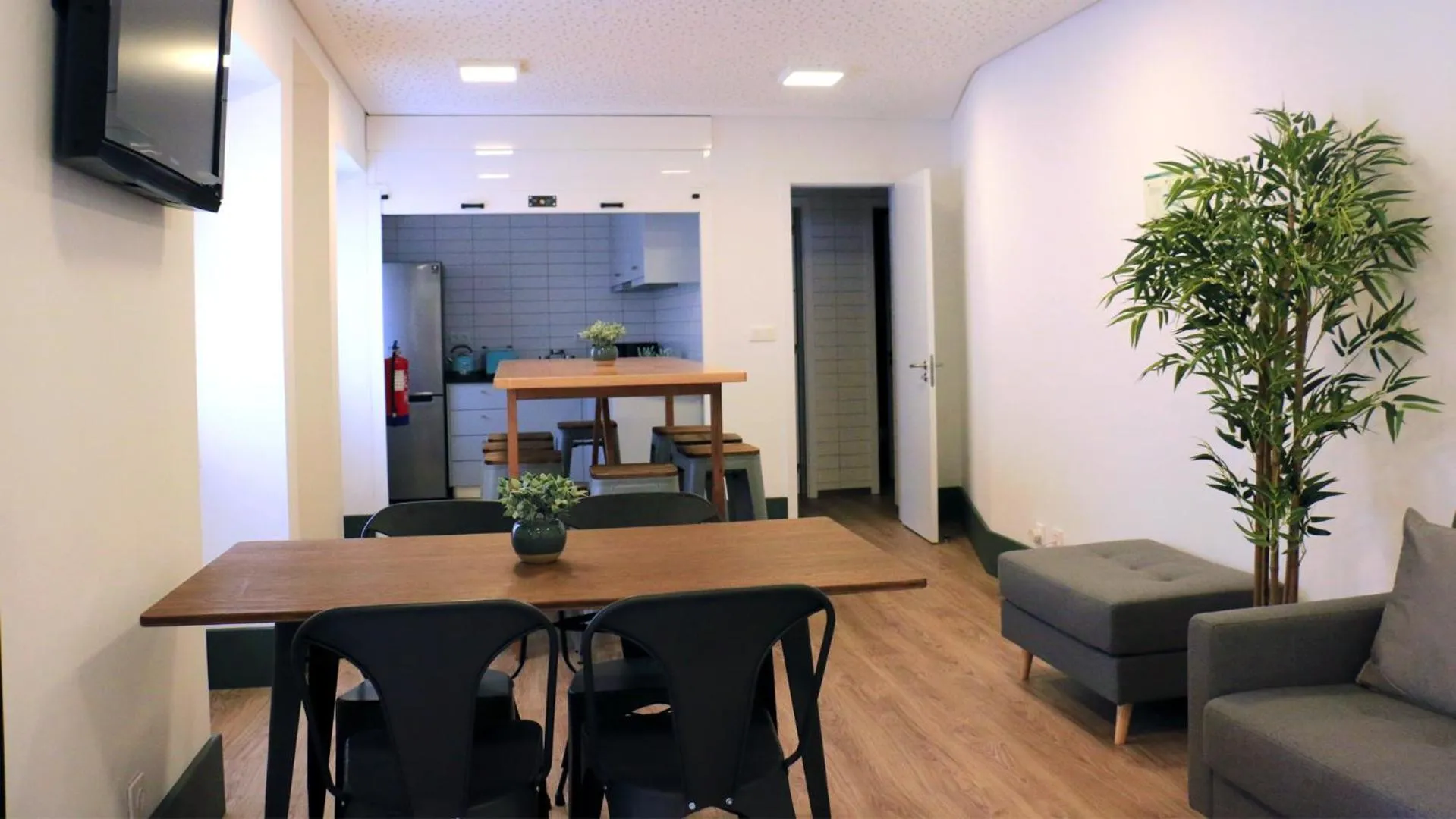 Kitchen or kitchenette in Aliança café & hostel