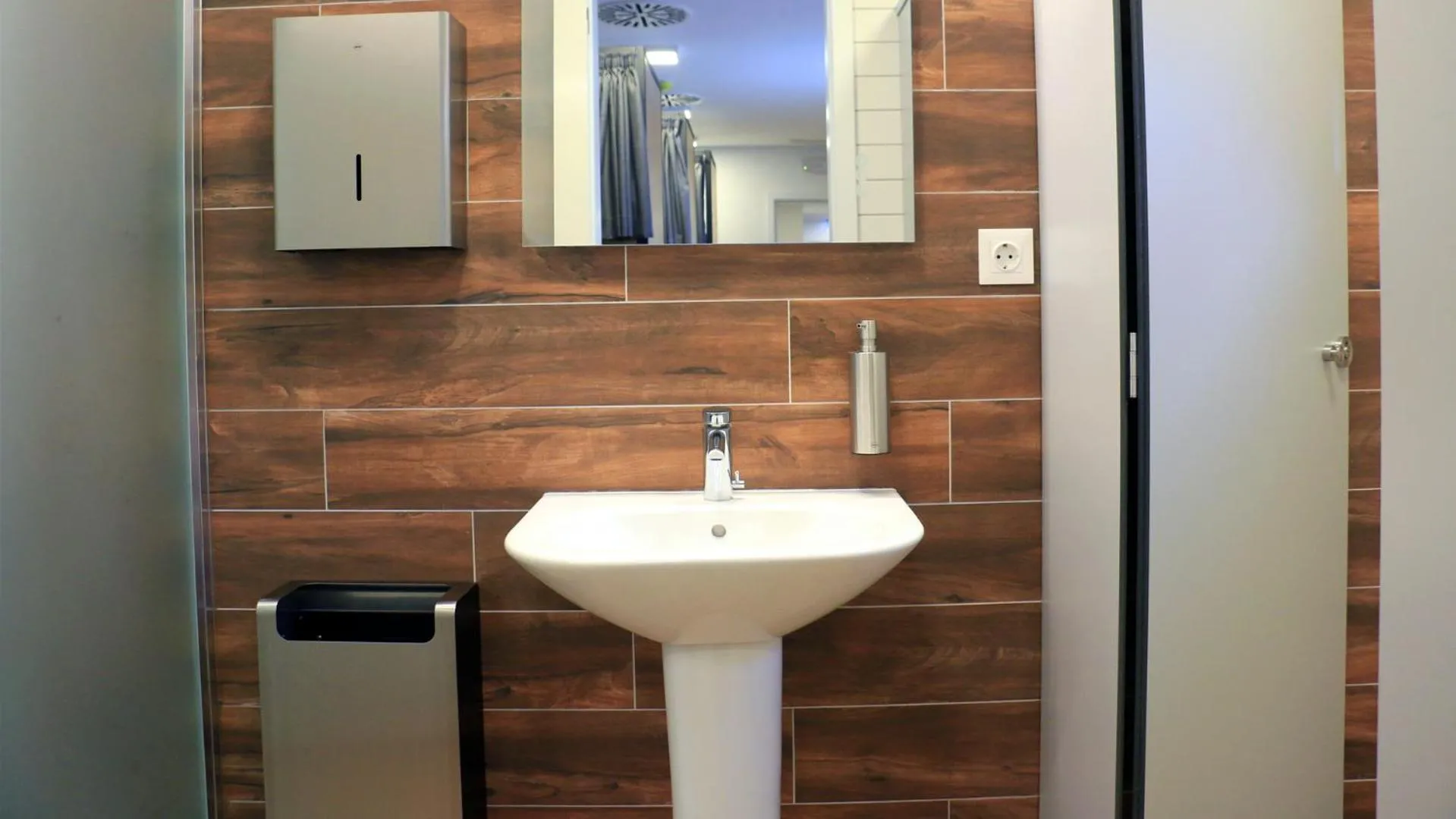 Bathroom in Aliança café & hostel