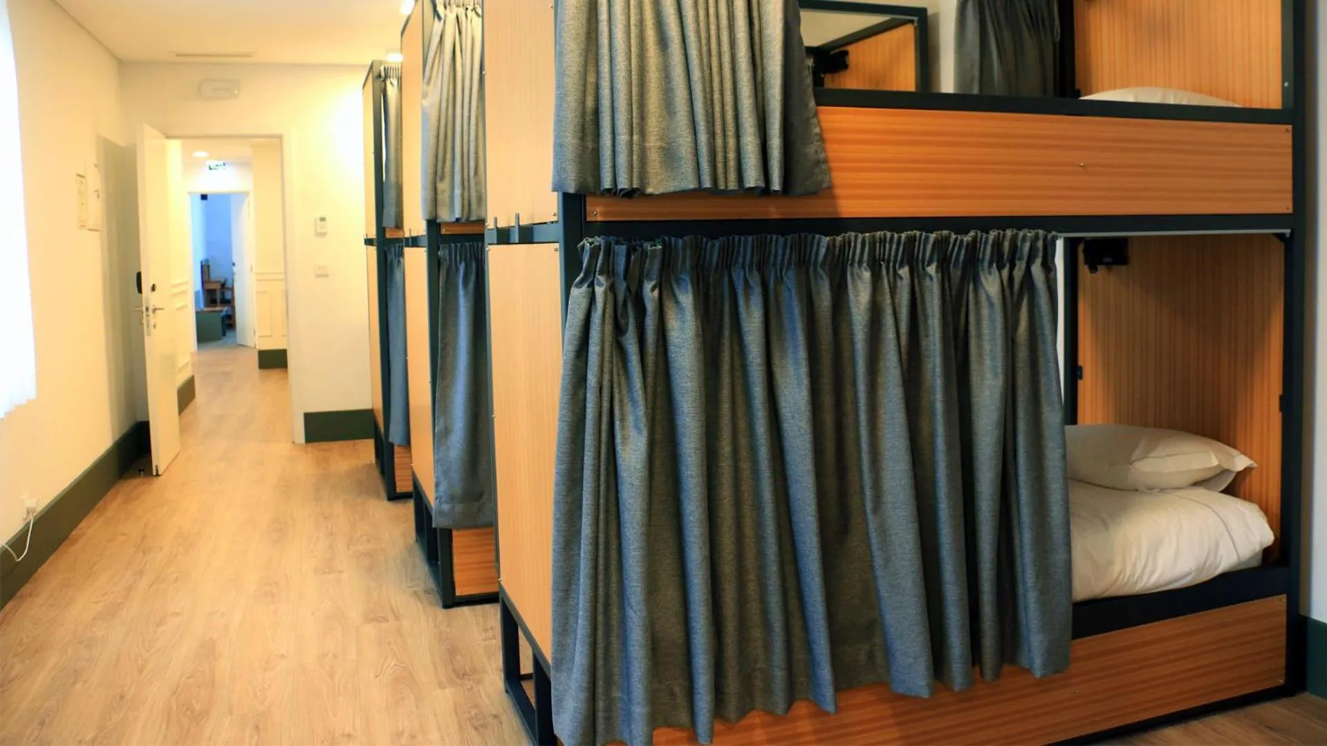 bunk bed, Bed in Aliança café & hostel