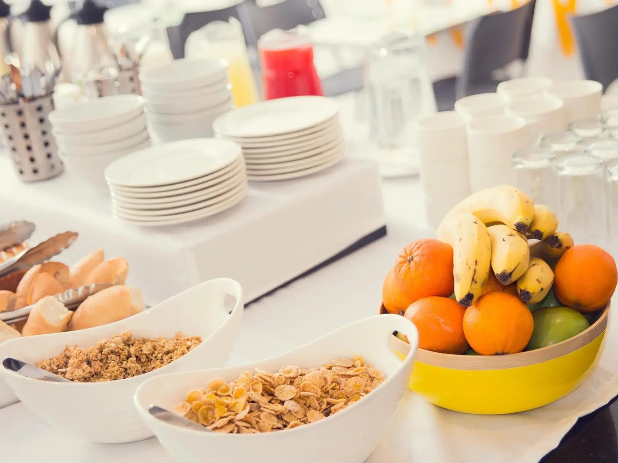 Breakfast in CLH Suítes Foz do Iguaçu Breakfast in CLH Suítes Foz do Iguaçu