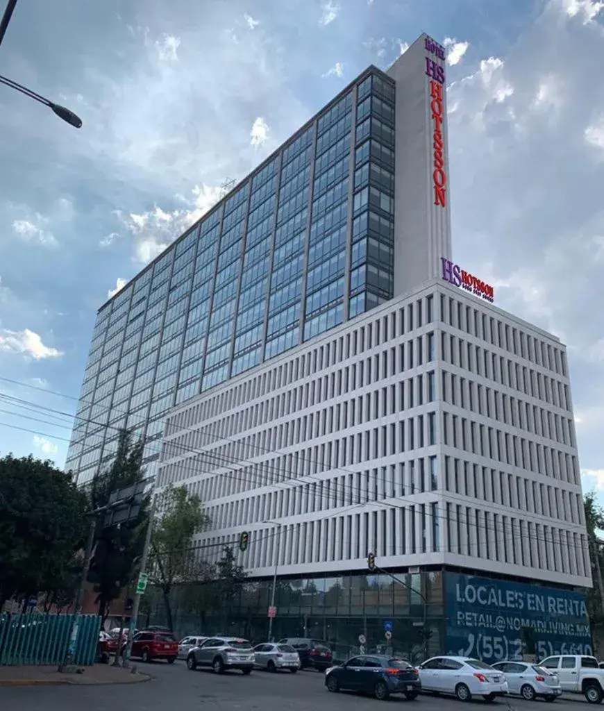 Property building in HS HOTSSON Long Stay CDMX Condesa Sur Property building in HS HOTSSON Long Stay CDMX Condesa Sur