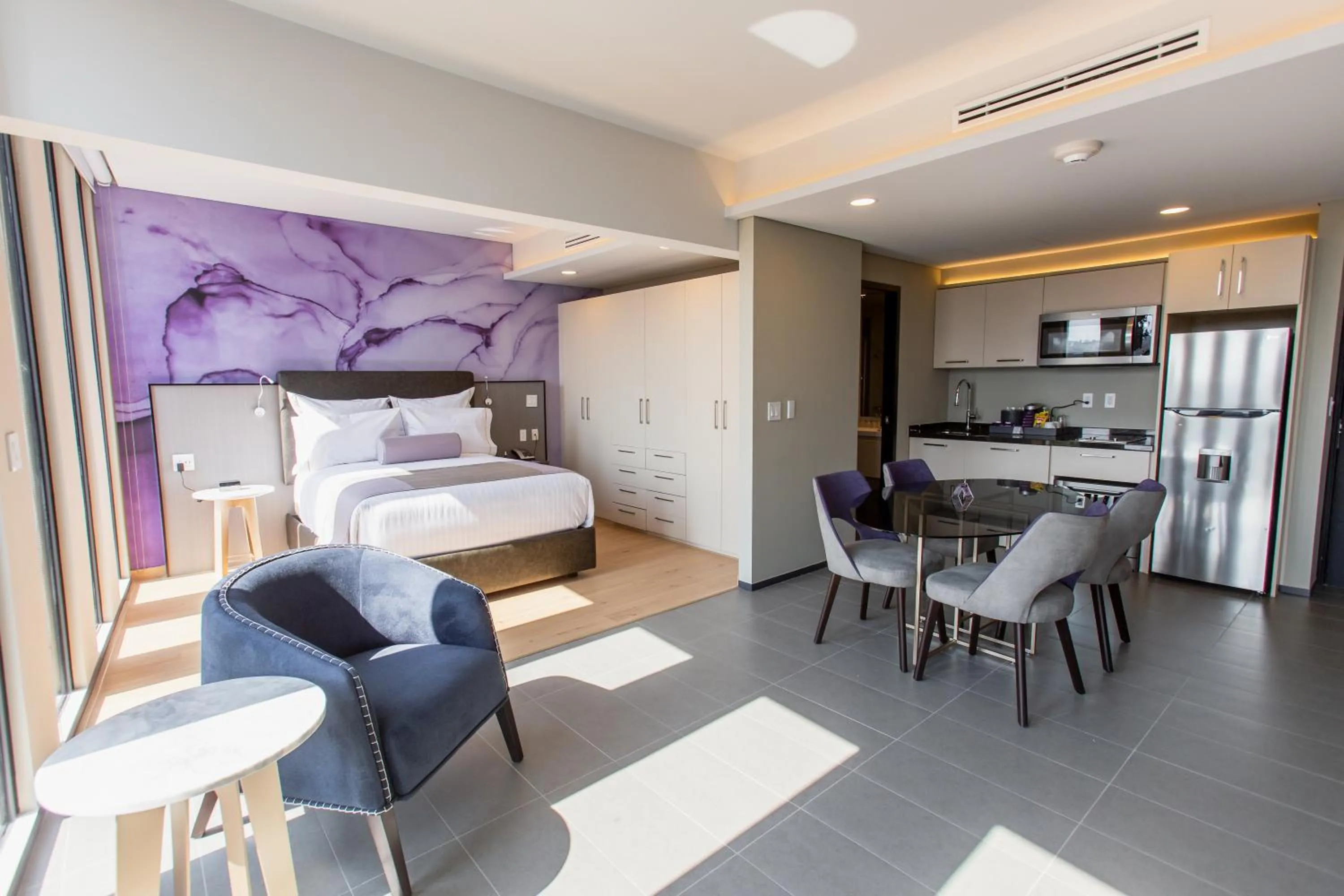 Photo of the whole room in HS HOTSSON Long Stay CDMX Condesa Sur