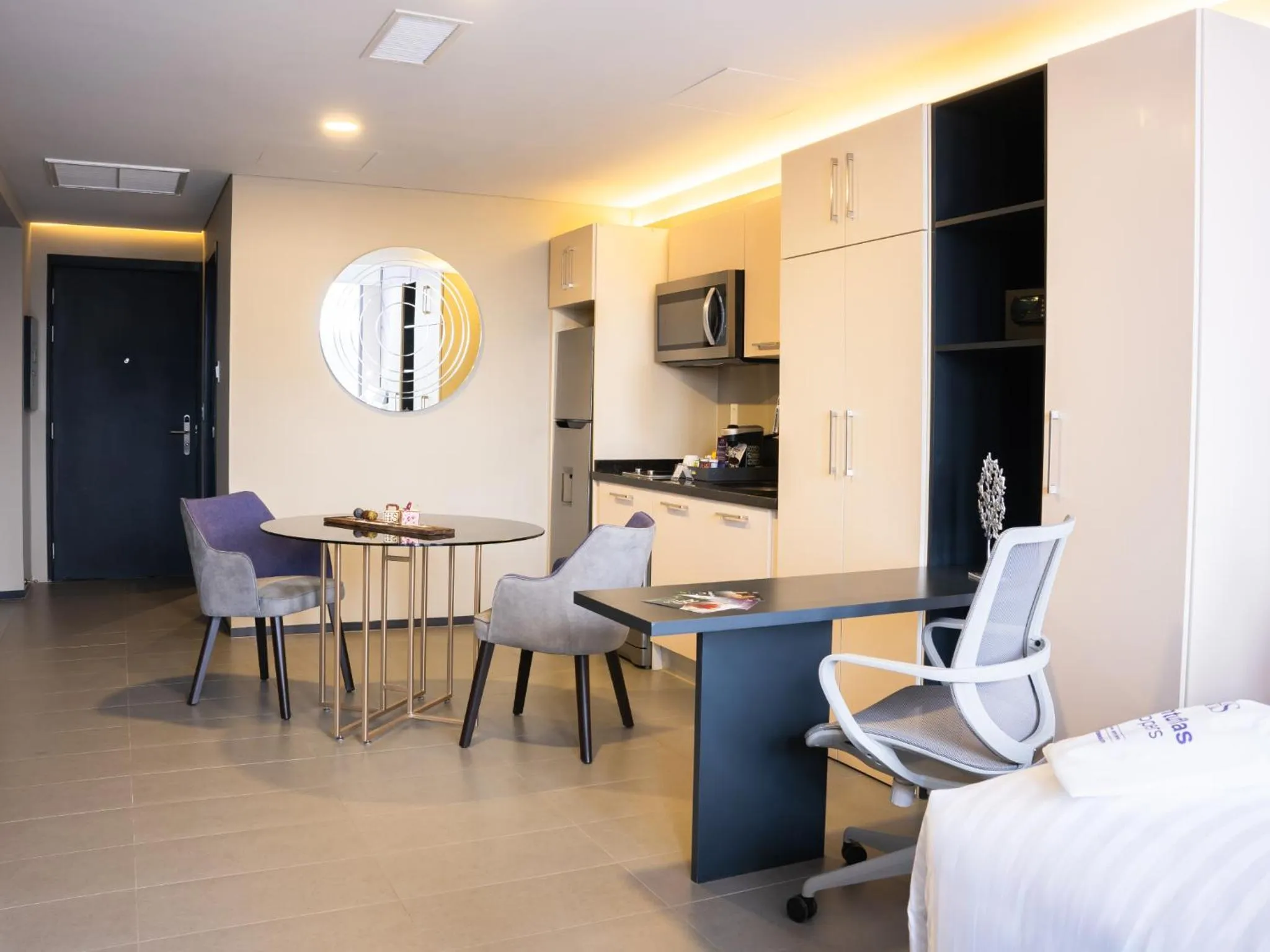 Kitchen or kitchenette, Bed in HS HOTSSON Long Stay CDMX Condesa Sur