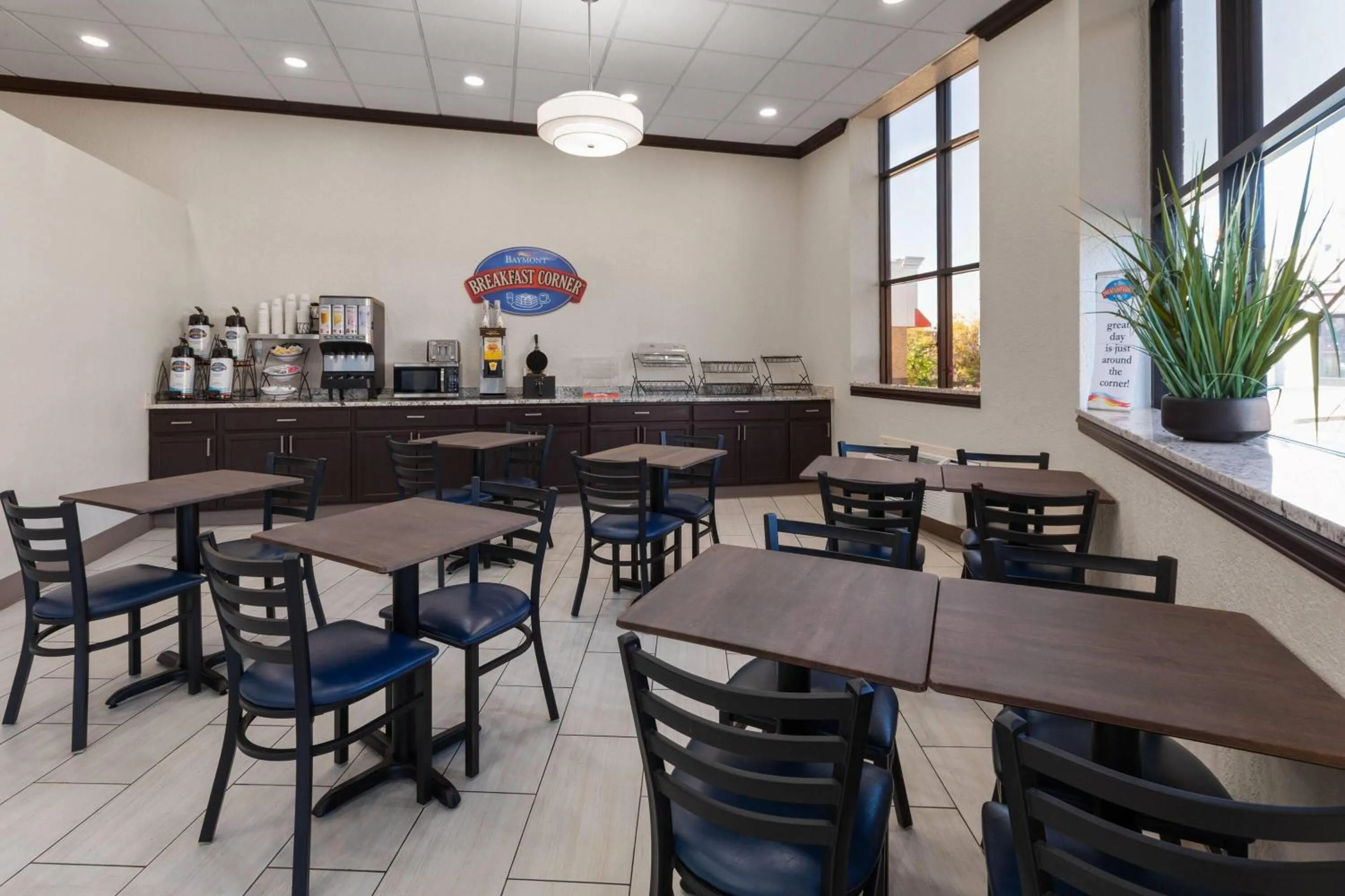 Breakfast in Baymont by Wyndham Downtown Detroit