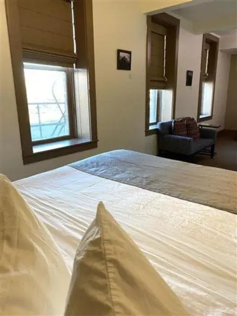 Bed in Historic Hotel Arvon Bed in Historic Hotel Arvon