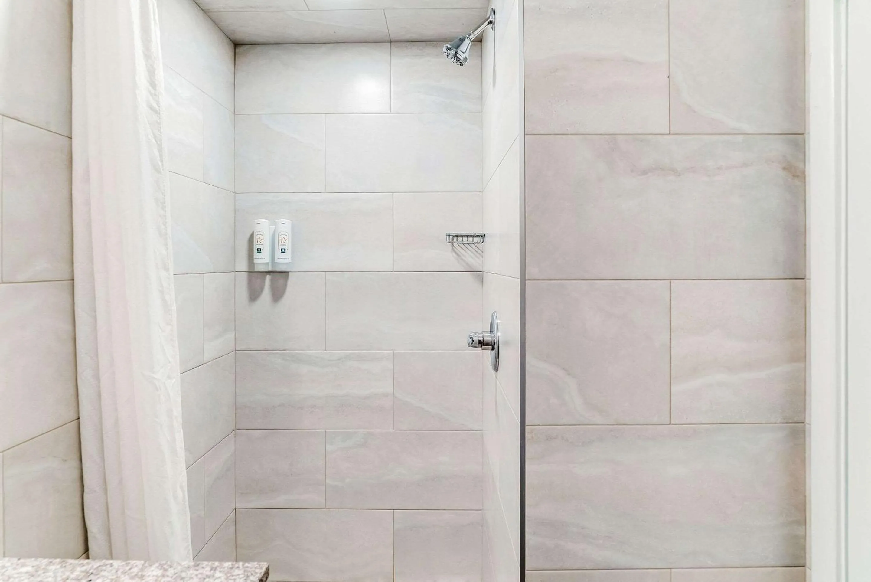 Bedroom in Quality Inn Detroit Downtown