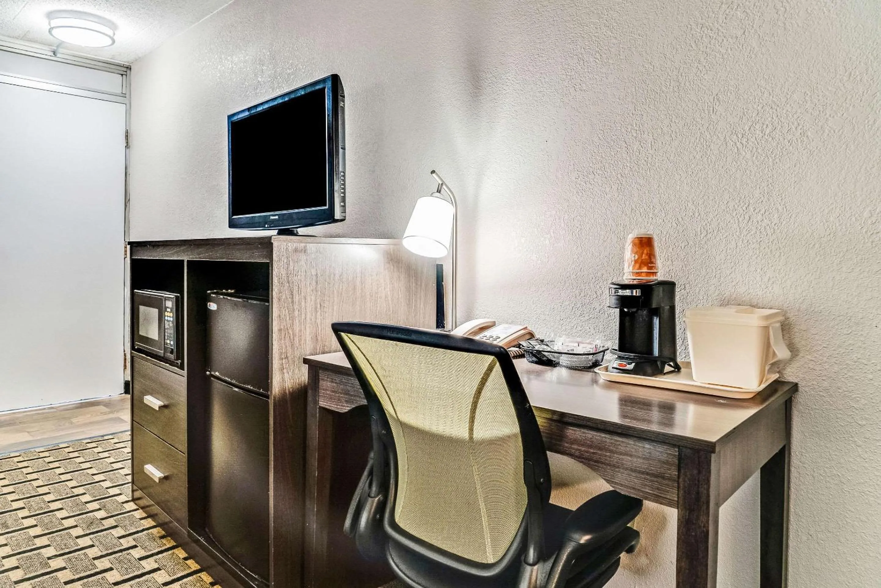 Bedroom in Quality Inn Detroit Downtown