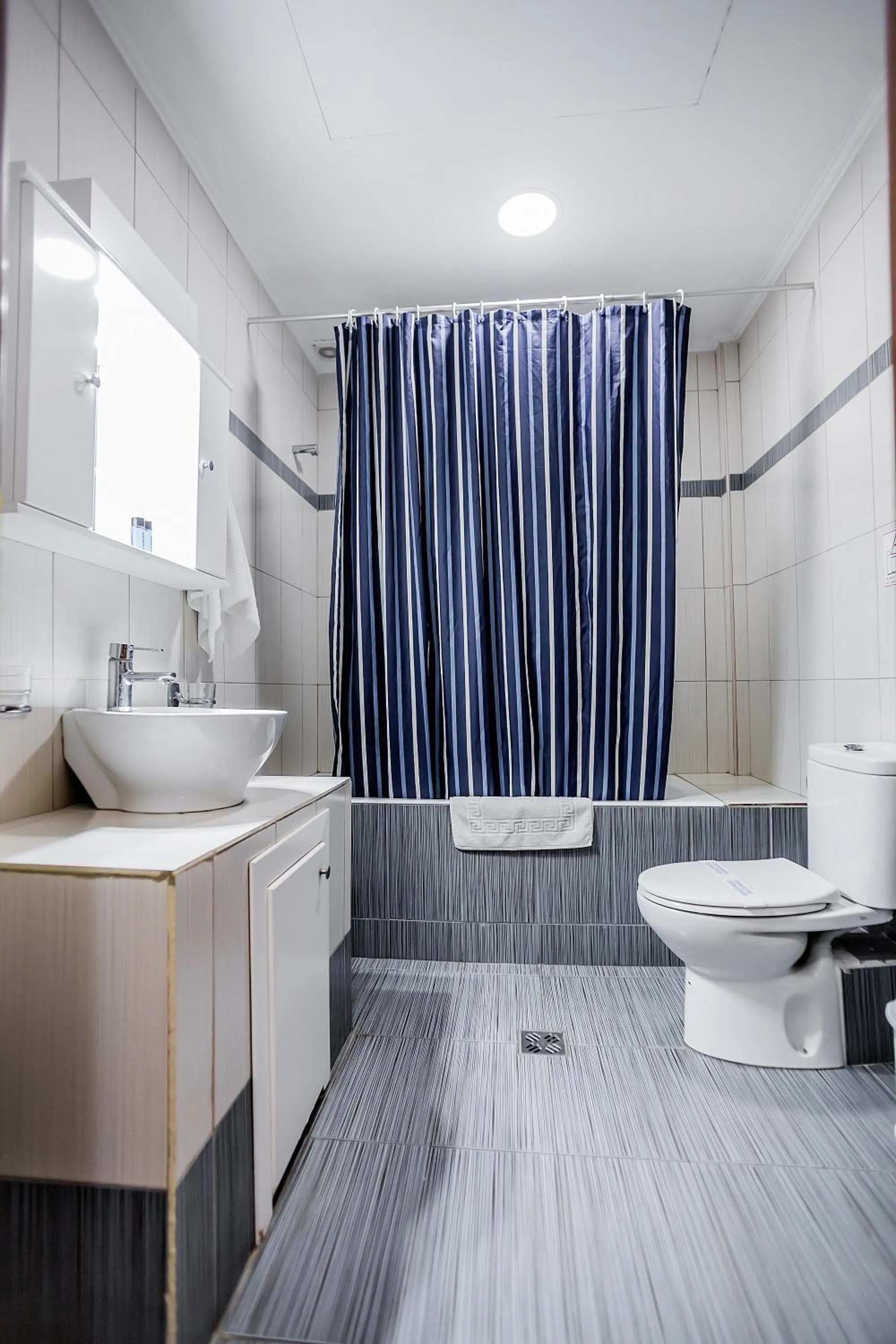 Bathroom in Thalassa Apart Hotel