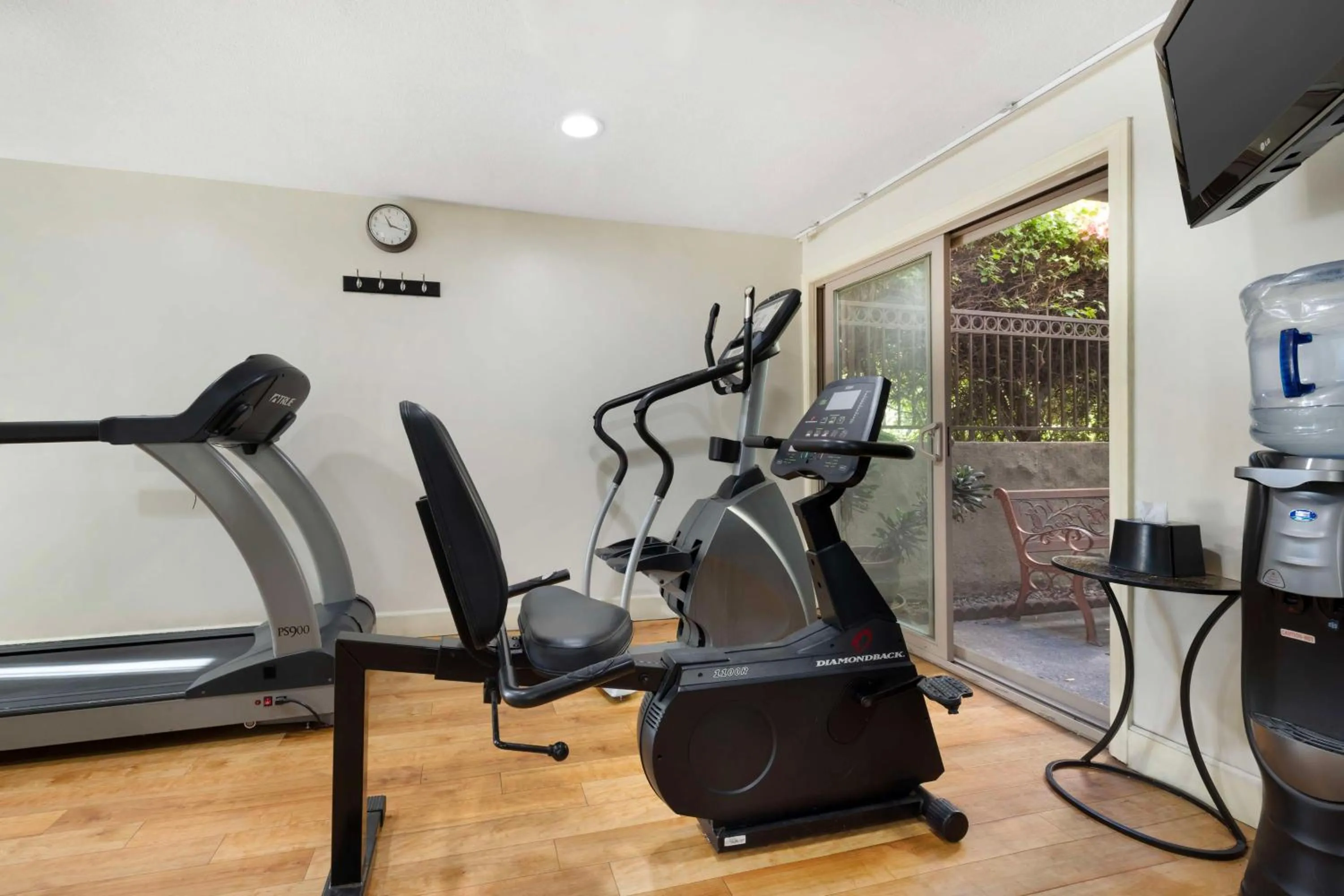 Fitness centre/facilities in Best Western Royal Palace Inn & Suites