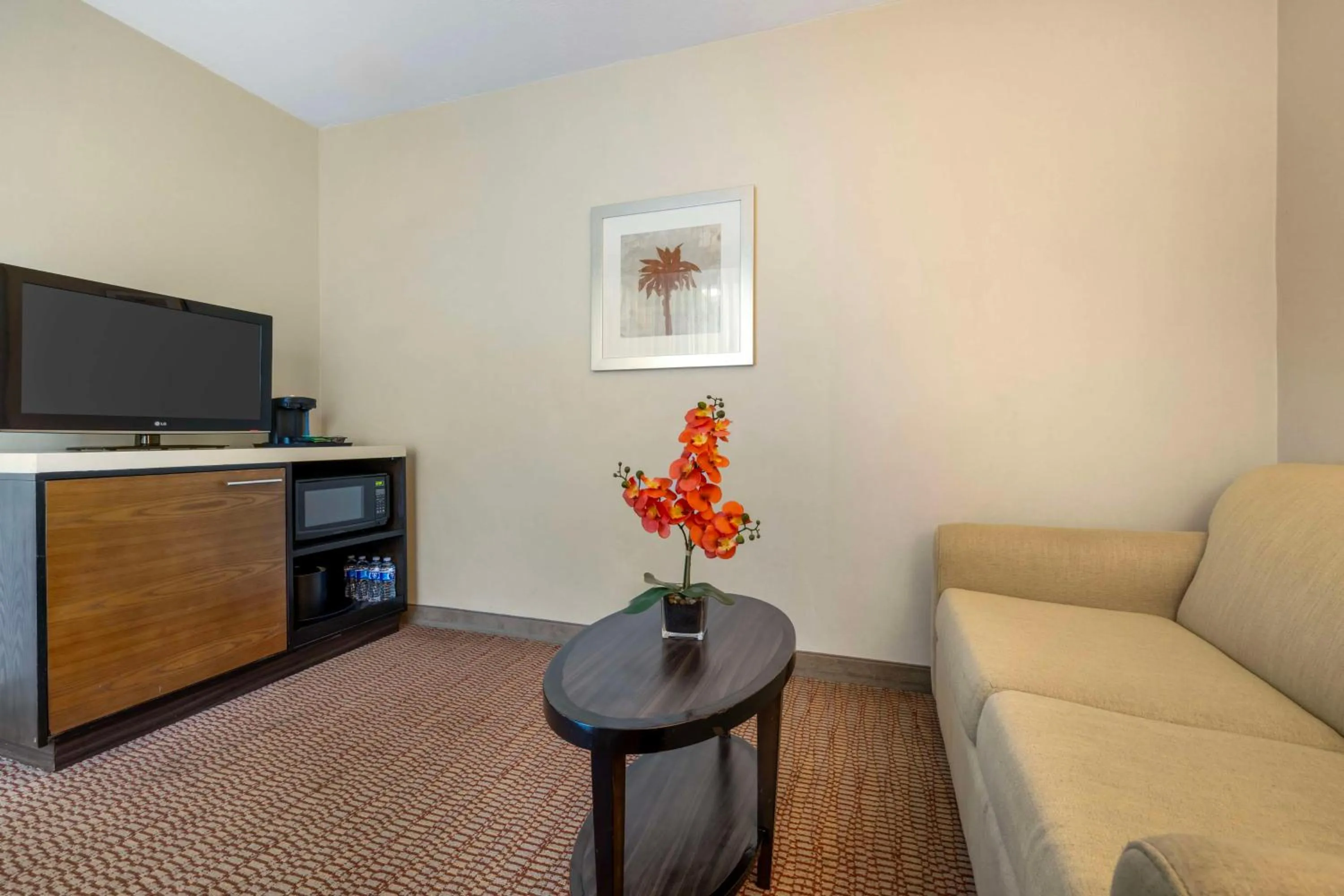 Photo of the whole room in Best Western Royal Palace Inn & Suites