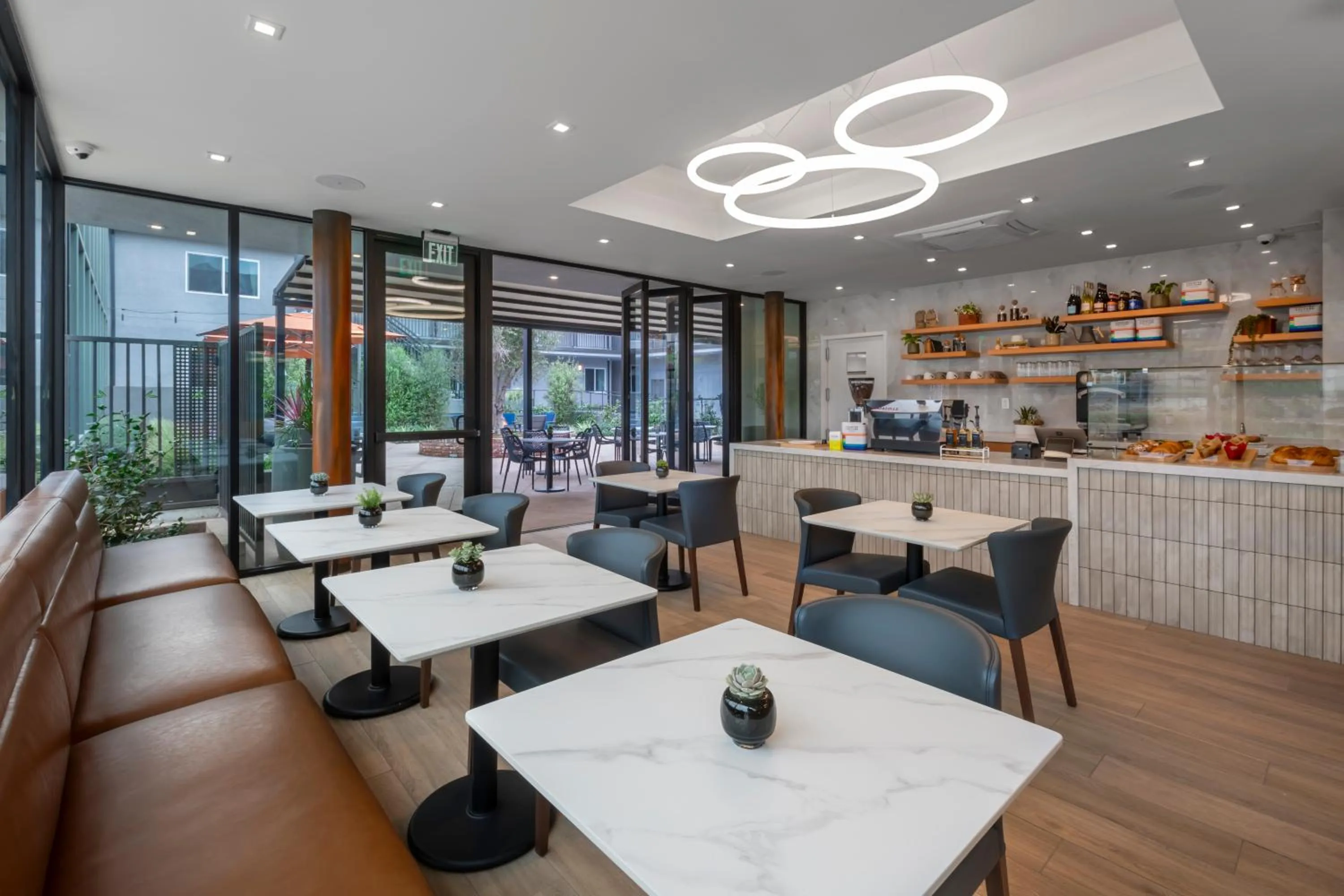 Breakfast in Olivia Hotel