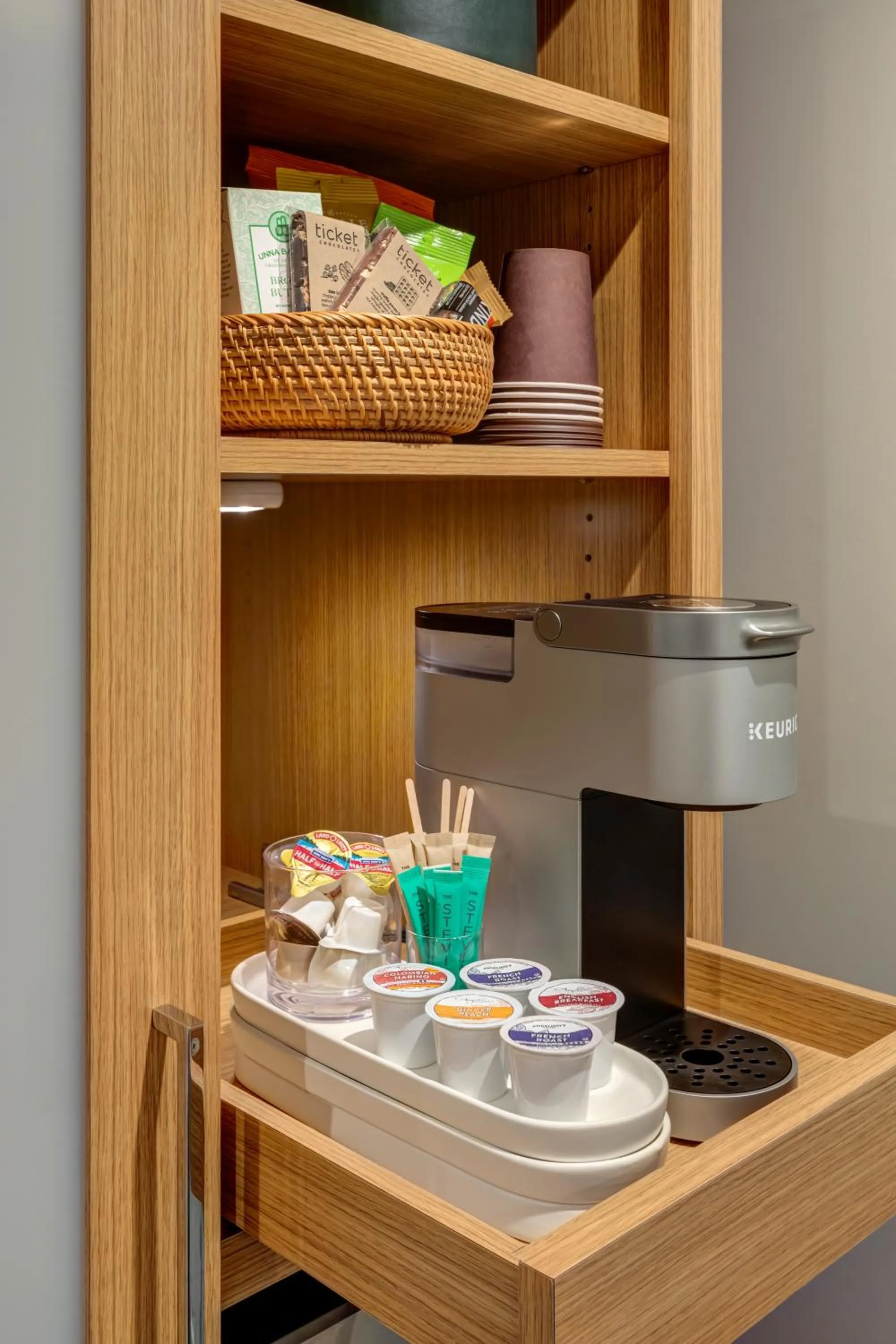 Coffee/tea facilities in Olivia Hotel