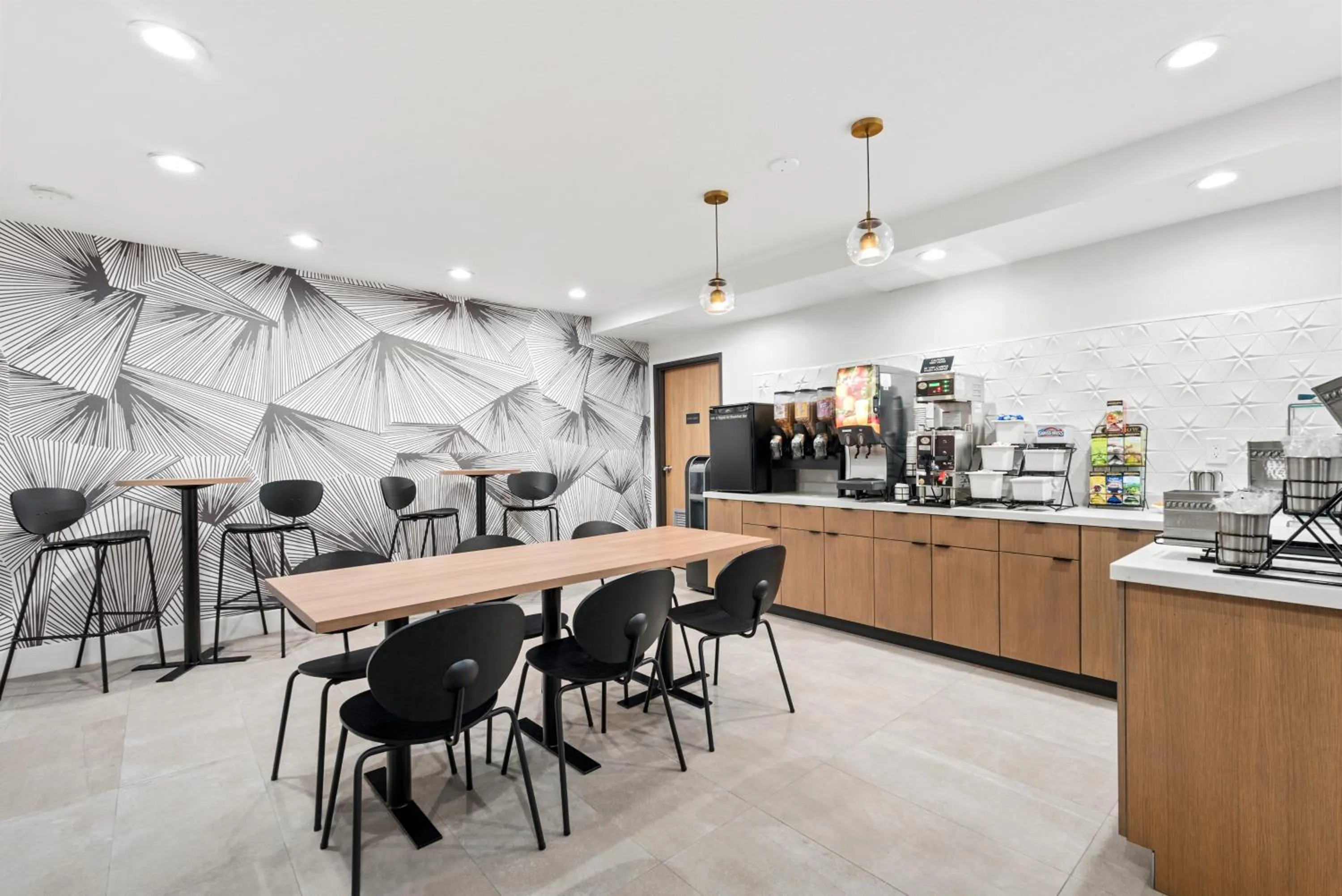 Breakfast in Royal Palace Westwood Hotel