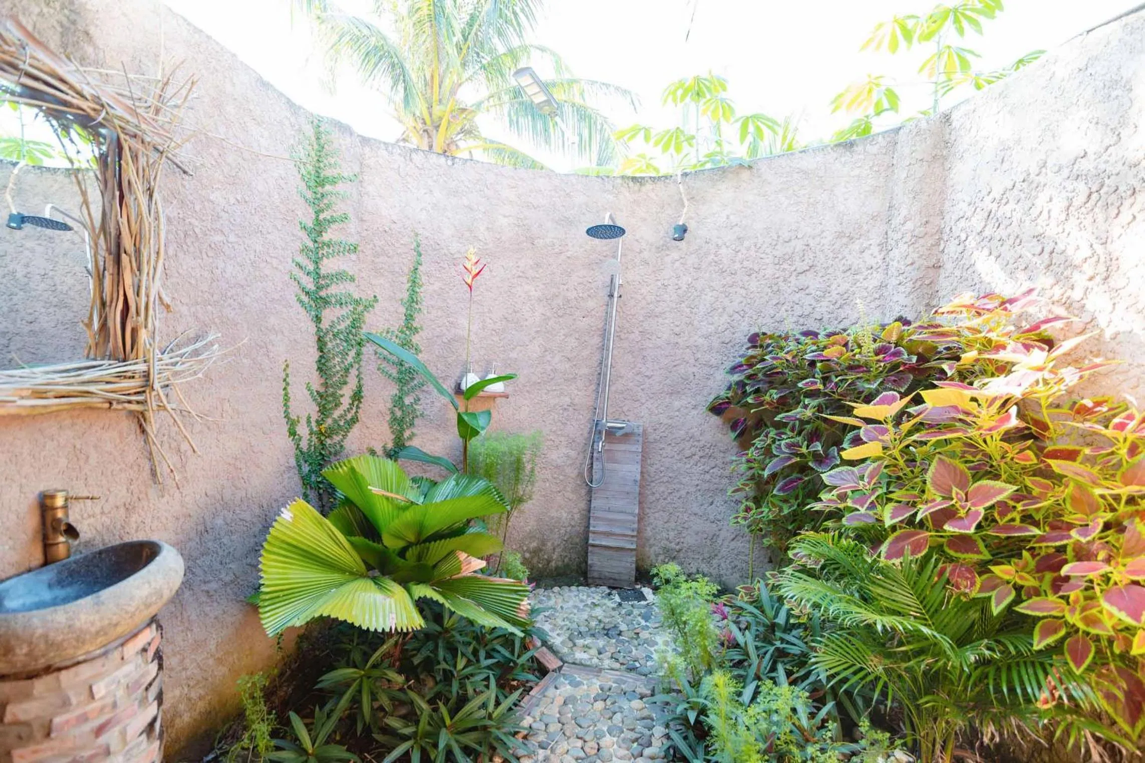 Shower in MEKONG SILT ECOLODGE