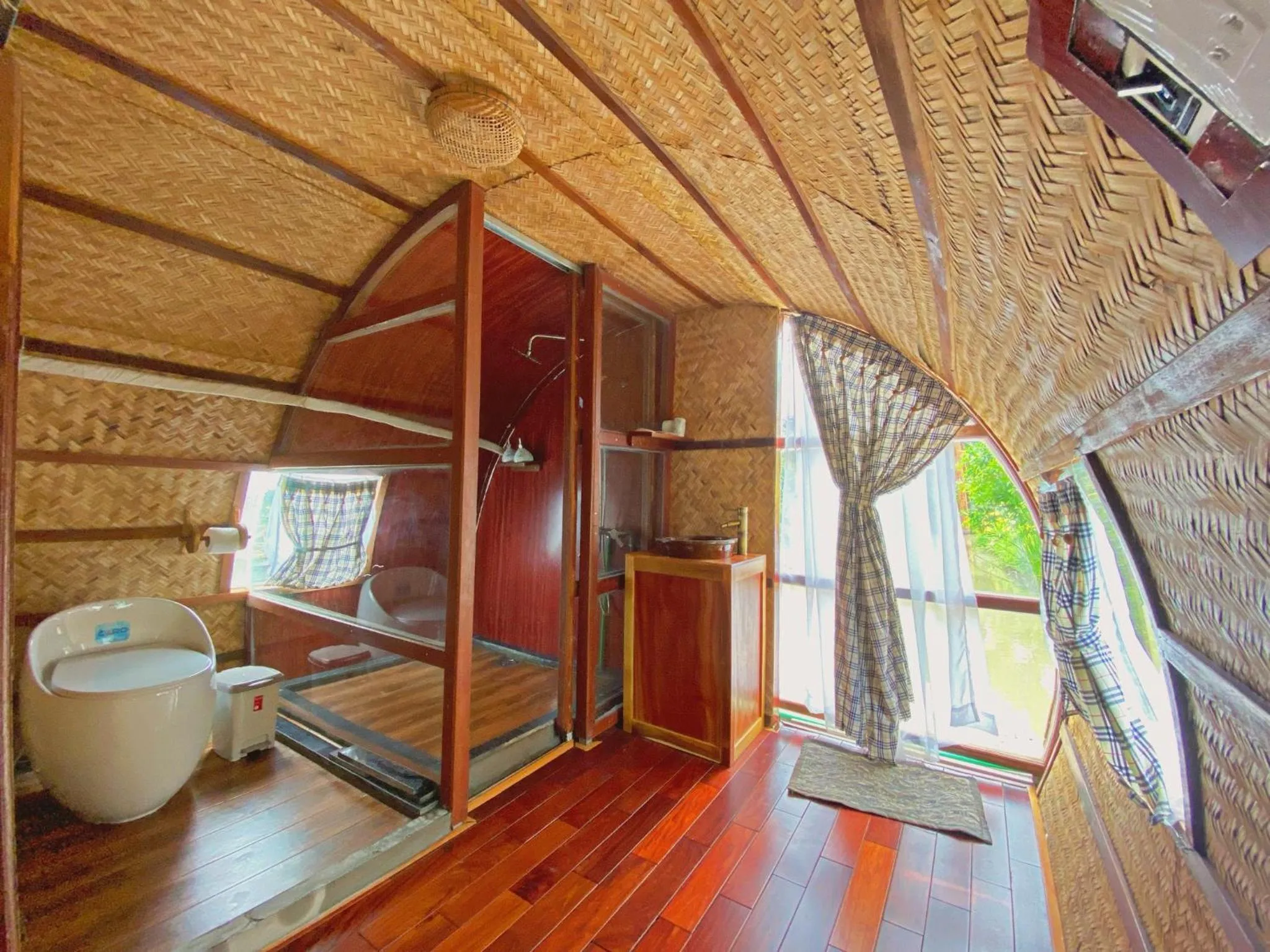 Bathroom in MEKONG SILT ECOLODGE