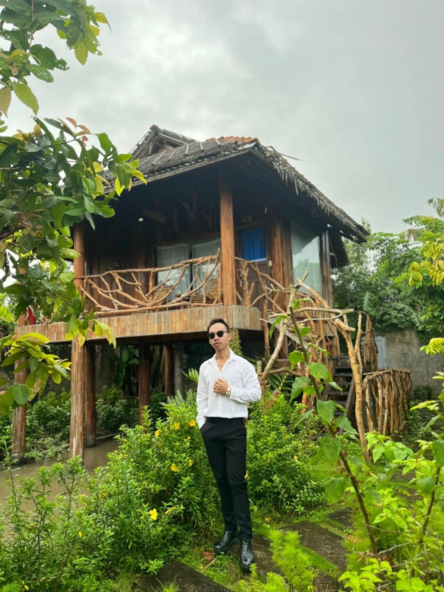 MEKONG SILT ECOLODGE