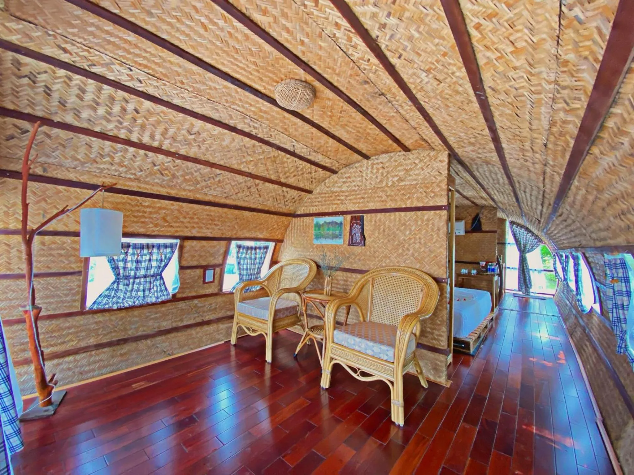 MEKONG SILT ECOLODGE