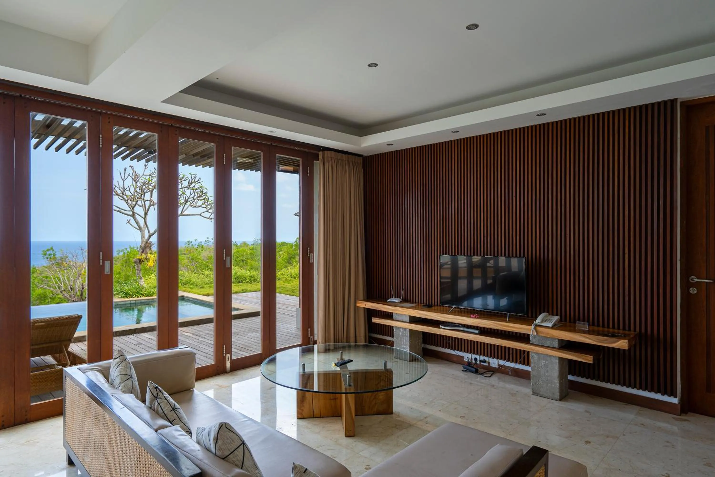 TV and multimedia in Moritz Palm Villa