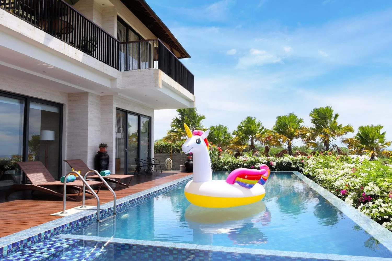 Swimming pool in Moritz Palm Villa