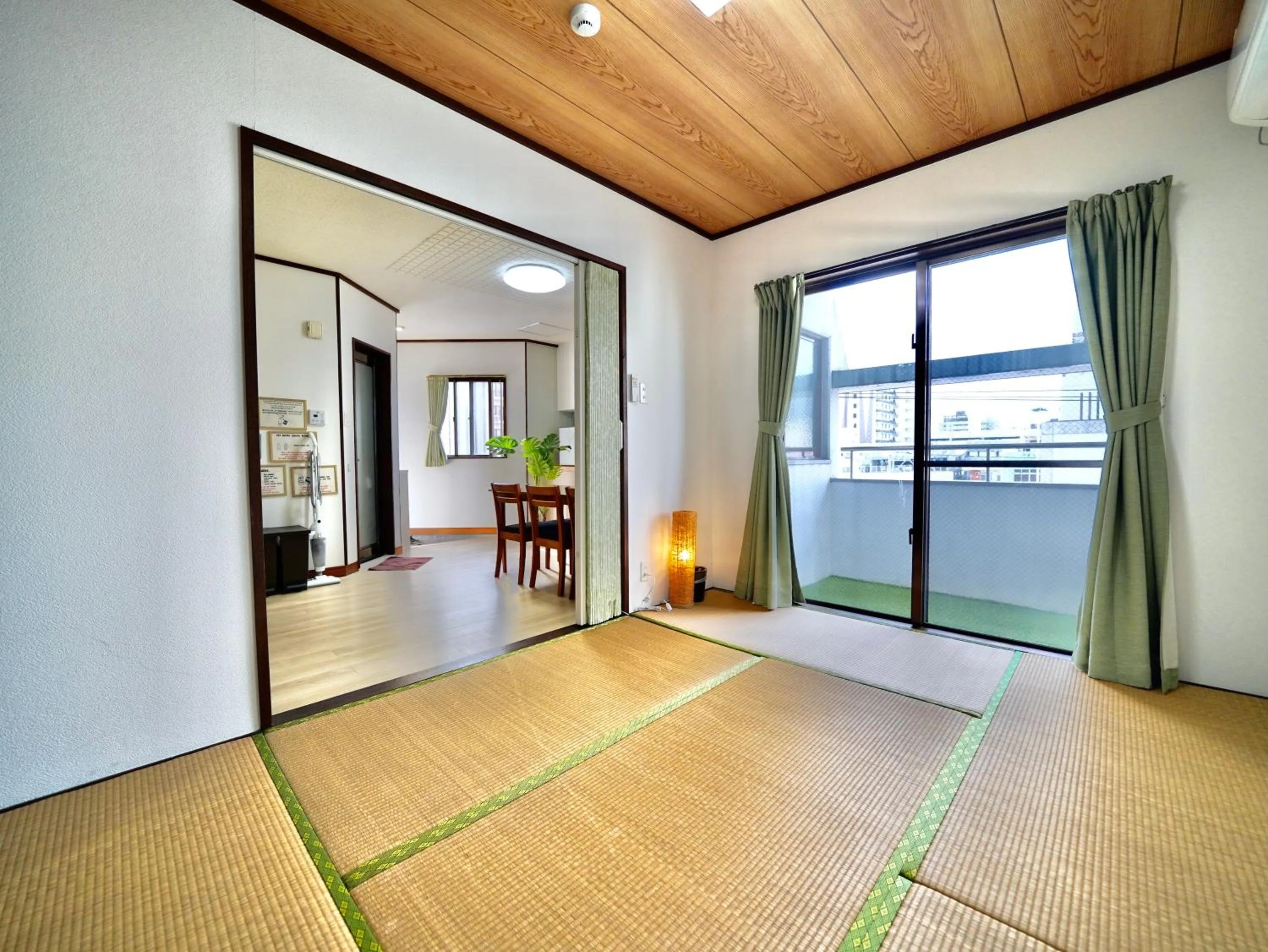 Balcony/Terrace, Bed in West Villa