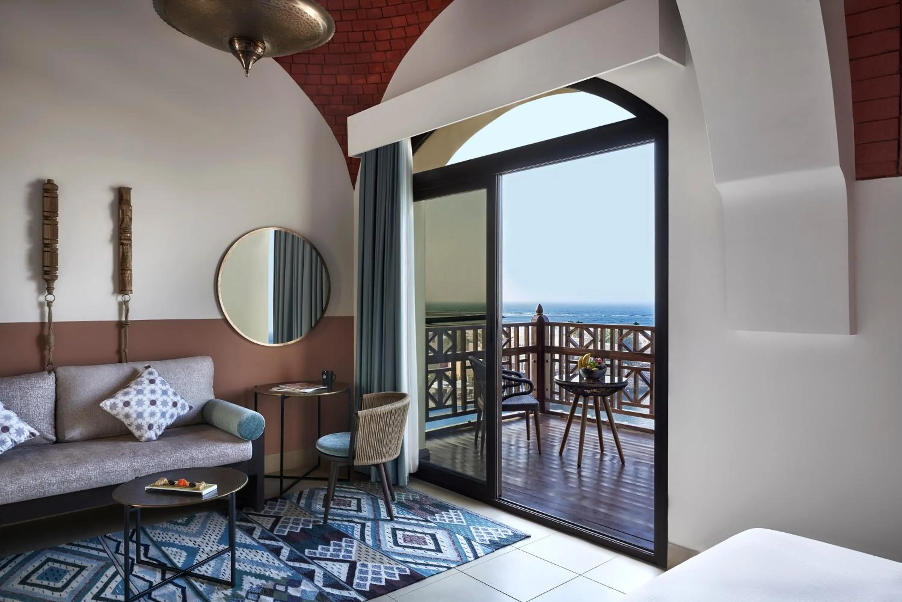 Balcony/Terrace, Bed in The Cove Rotana Resort - Ras Al Khaimah