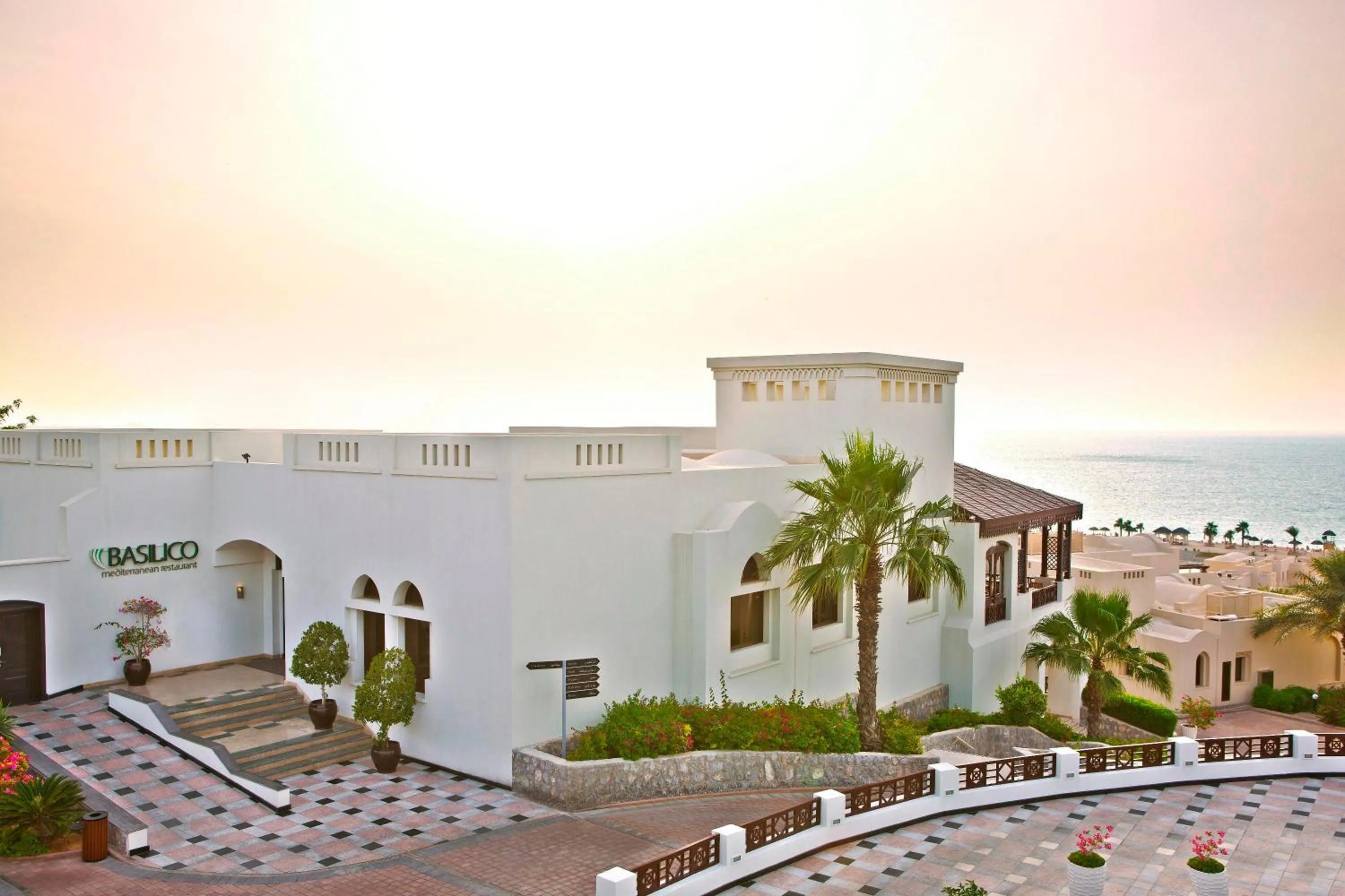 Restaurant/places to eat in The Cove Rotana Resort - Ras Al Khaimah