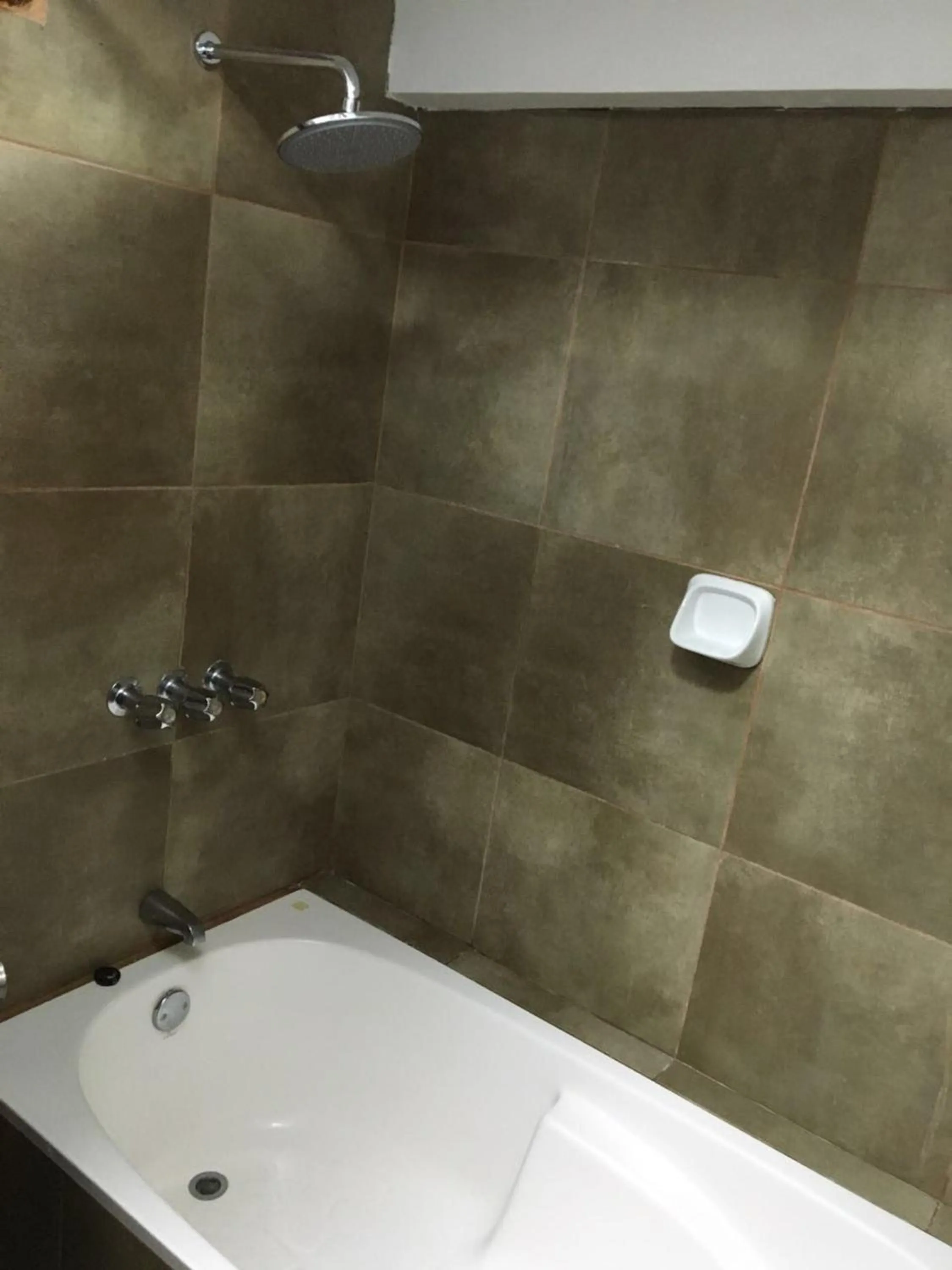 Shower in Hotel Sol de Ica