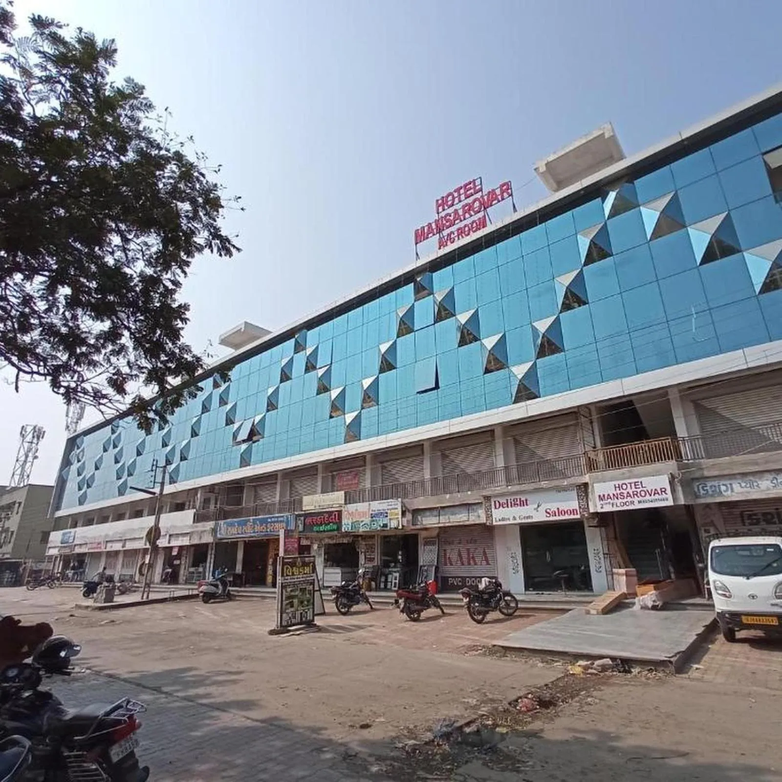 Property building in Hotel Mansarovar,Vadodara