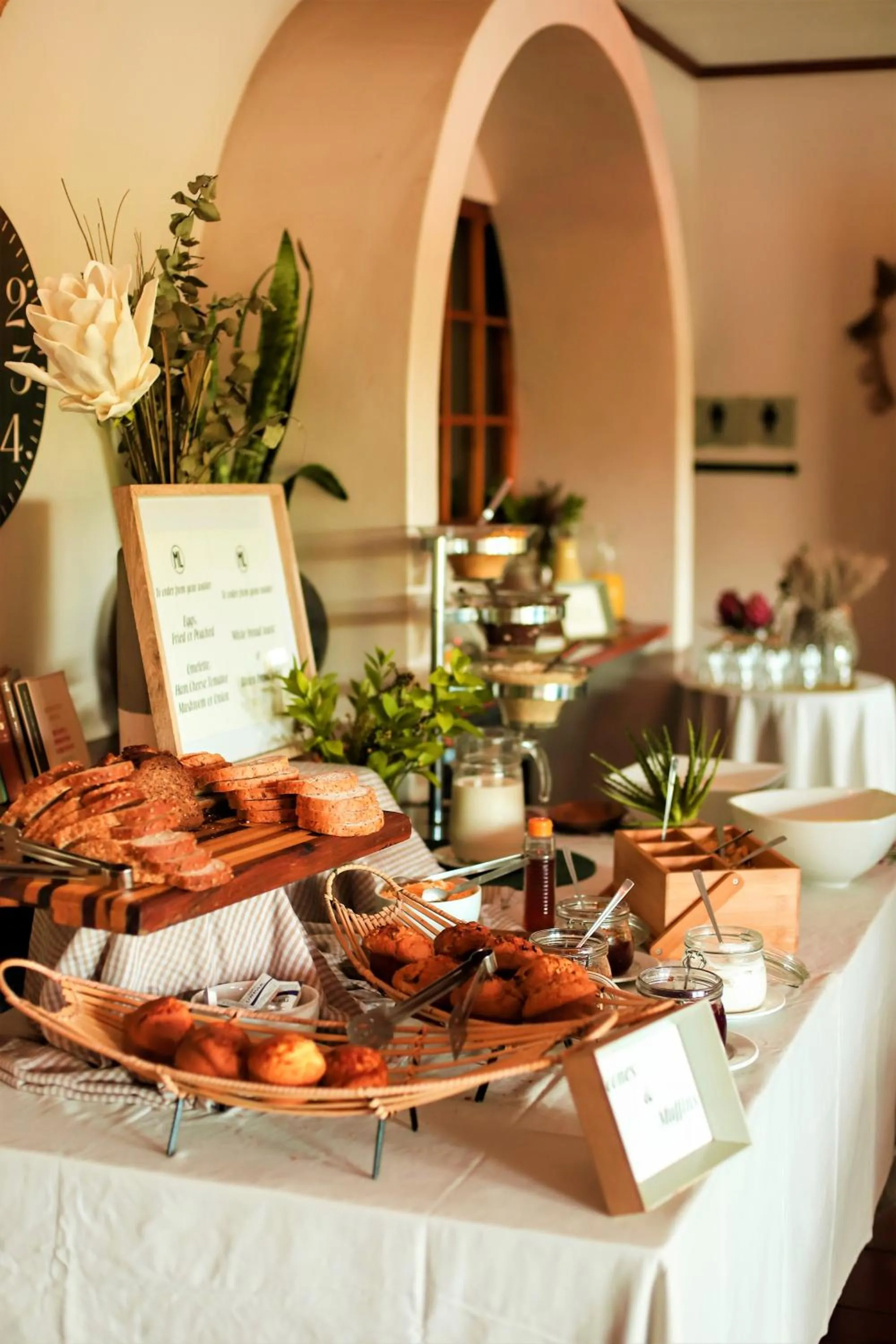 Breakfast in Mantenga Lodge