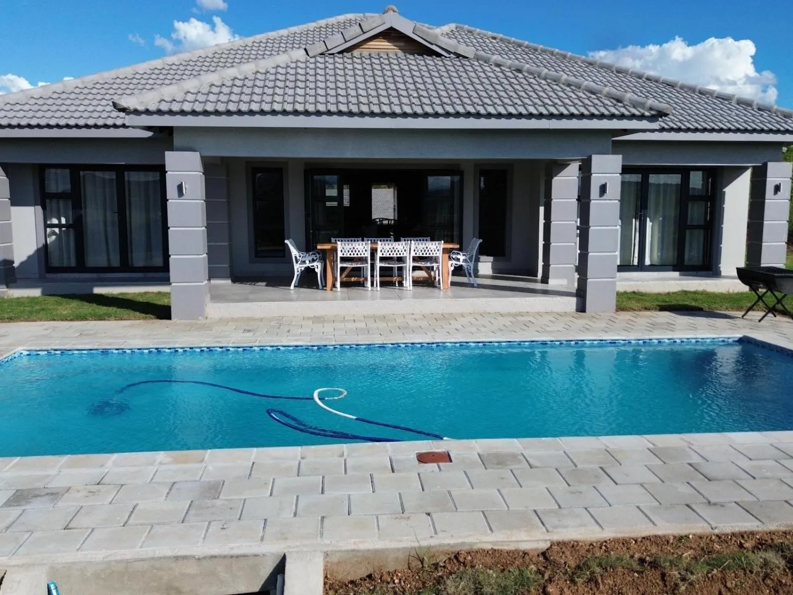 Swimming pool in Nkonyeni Lodge & Golf Estate