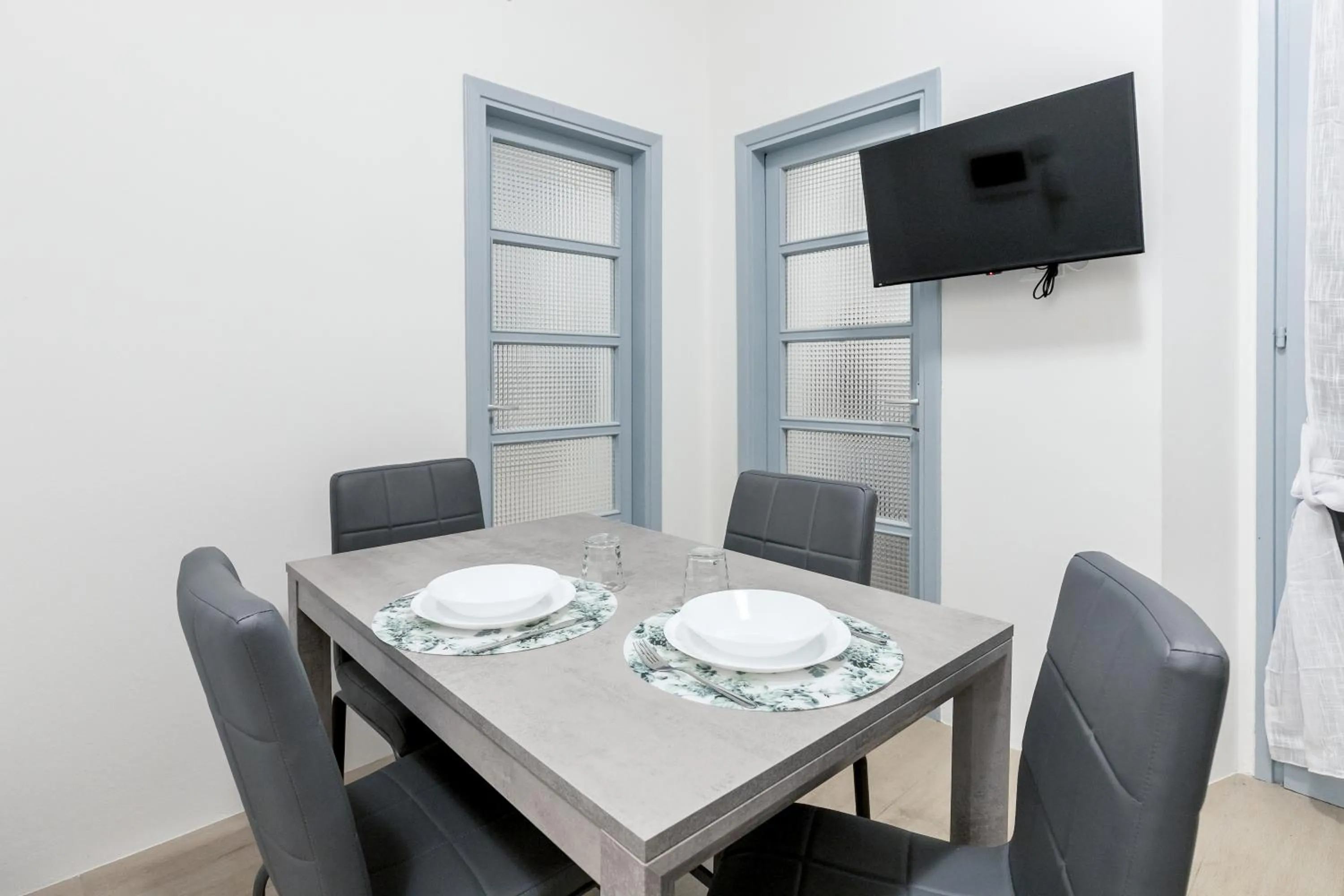 Alessia's Flat- Fantoni