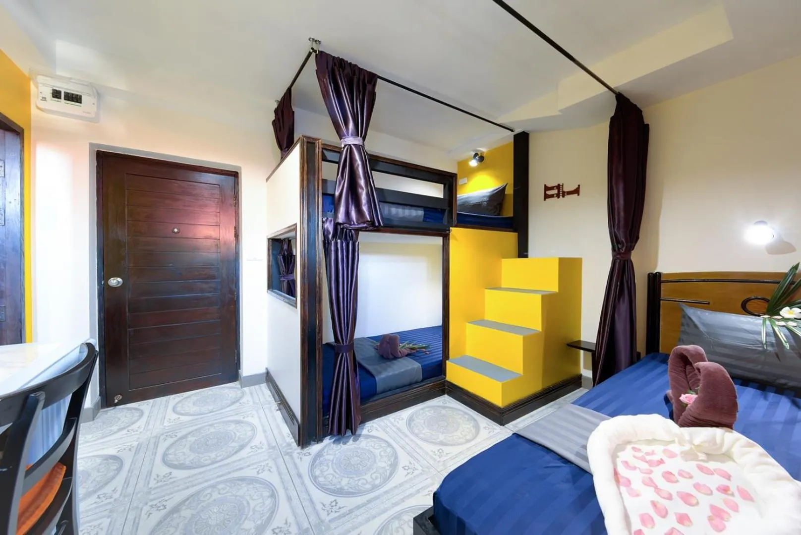 bunk bed, Bed in Kerton Hostel