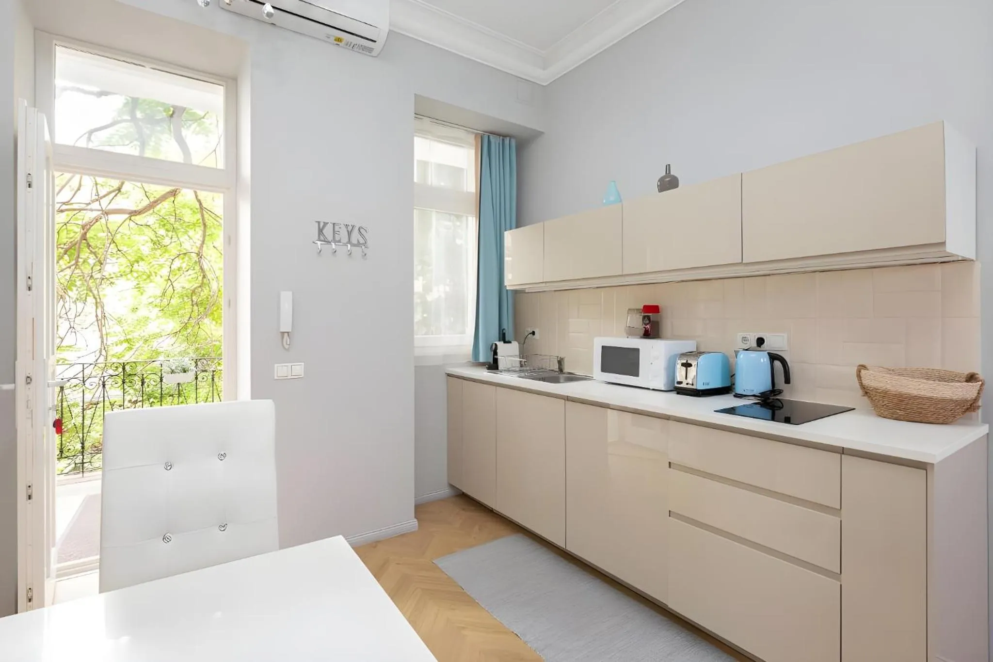 Kitchen or kitchenette in Butik Art Hotel