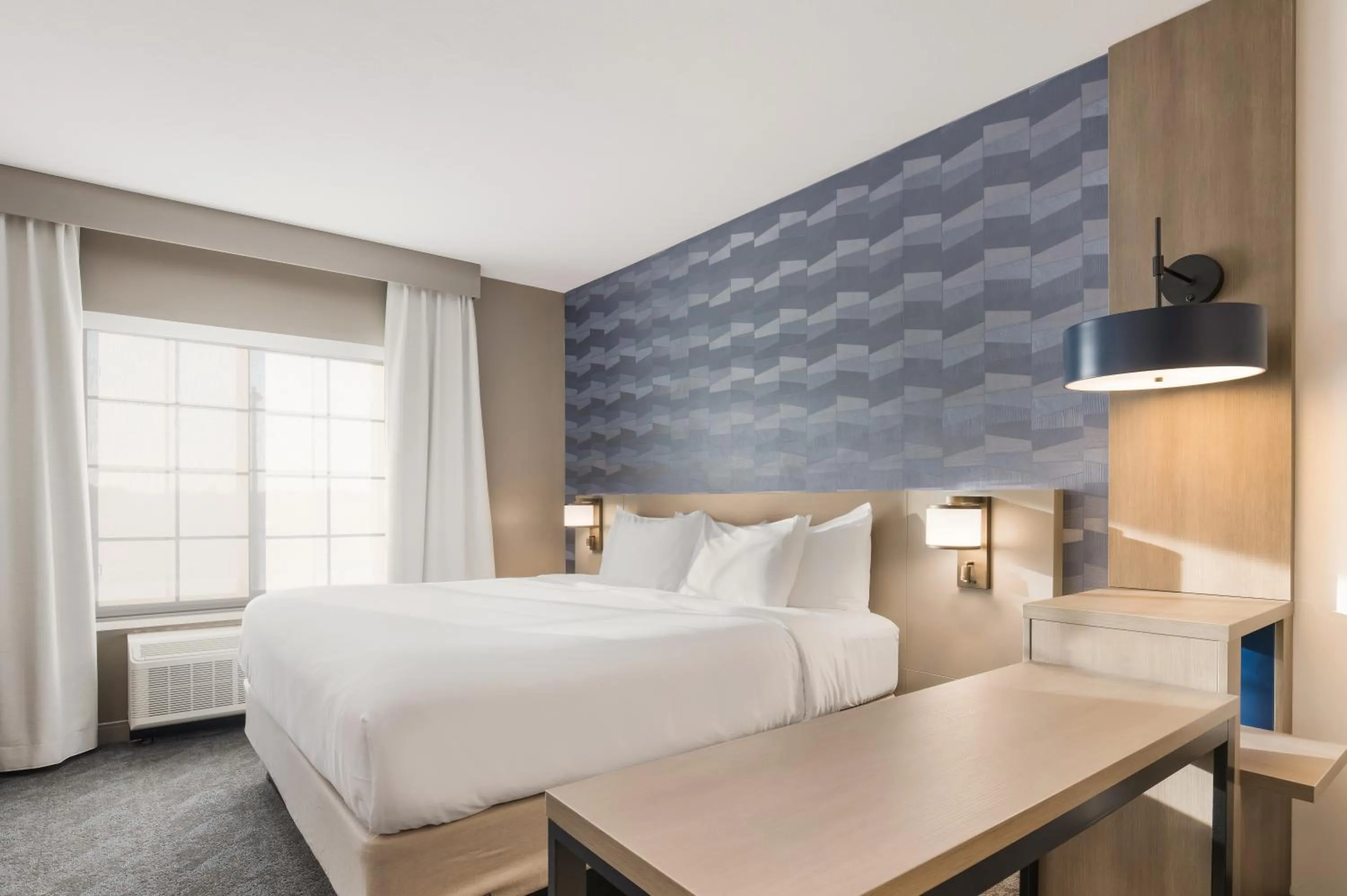 Bed in Comfort Inn & Suites Gaylord