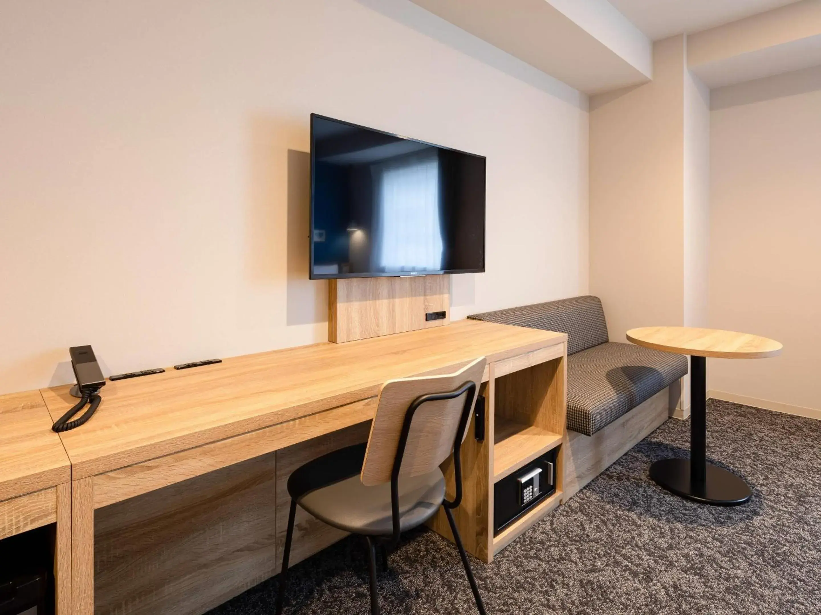 Bedroom in Comfort Hotel Takamatsu Bedroom in Comfort Hotel Takamatsu