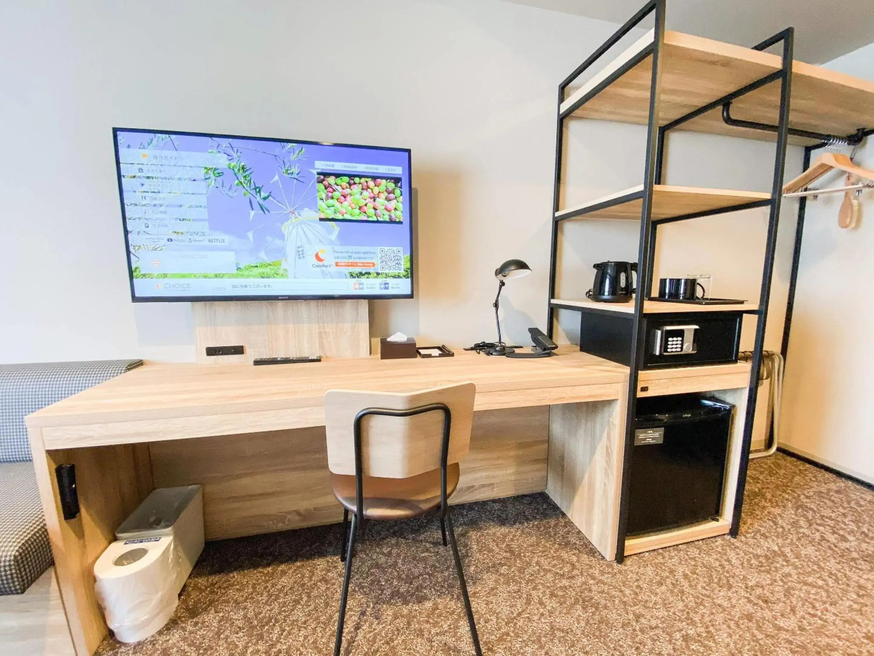 Bedroom in Comfort Hotel Takamatsu Bedroom in Comfort Hotel Takamatsu