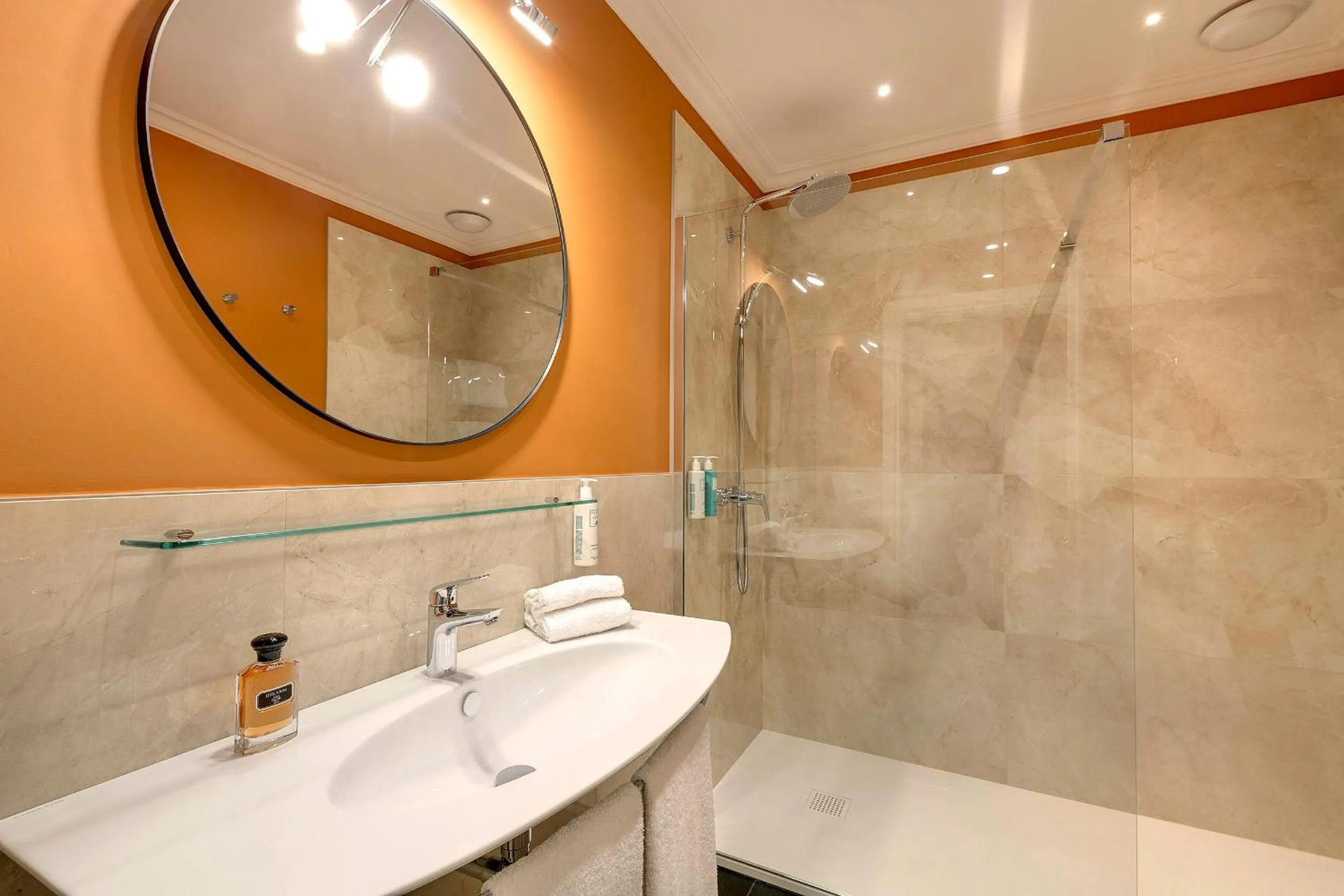Shower in Santa Croce 14 B&B