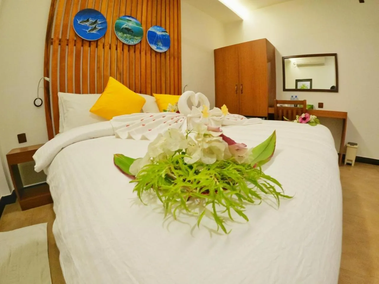 Bedroom, Bed in Beach Stone