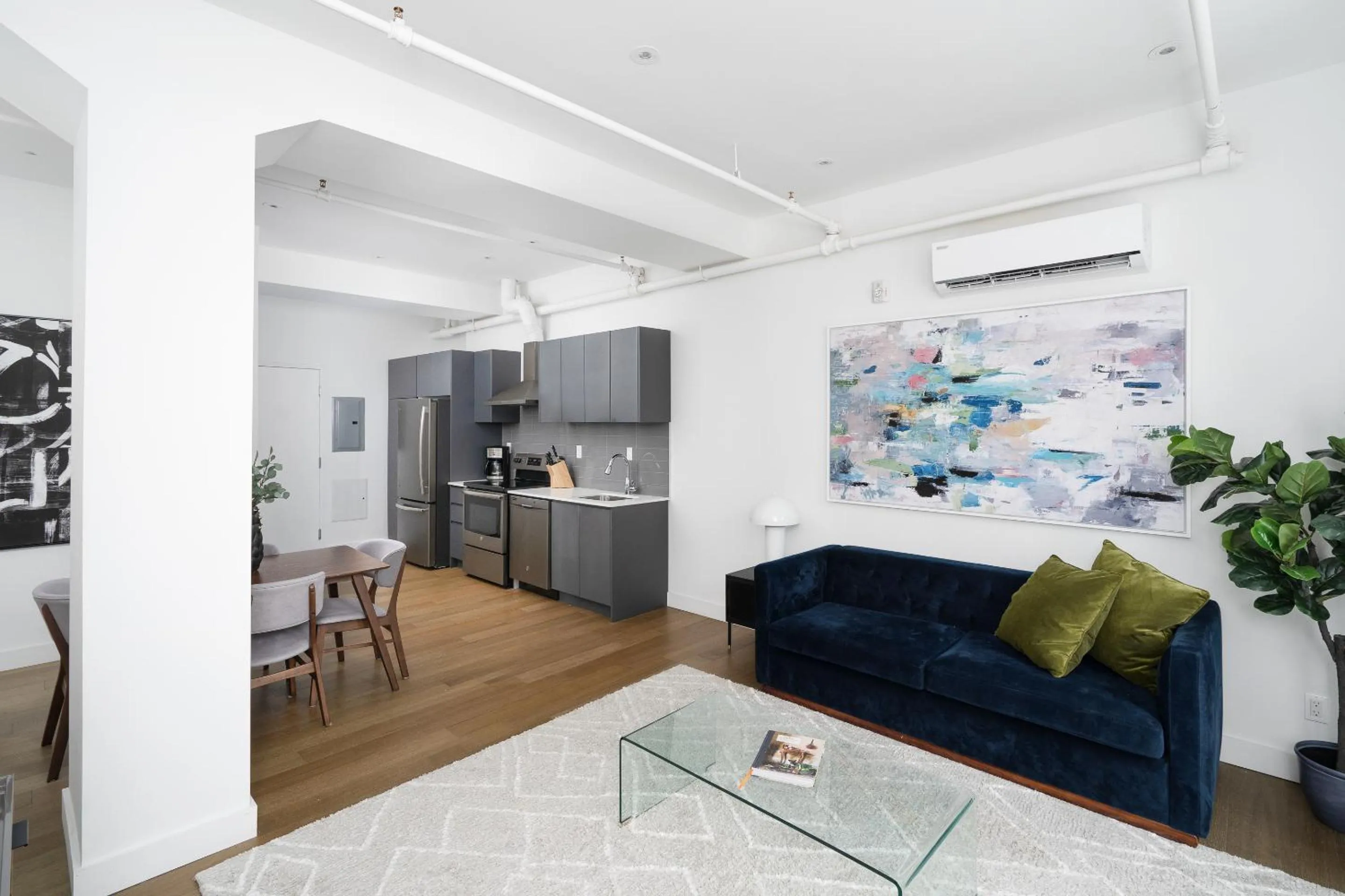 Bakan- Quartier des Congres, Convention District